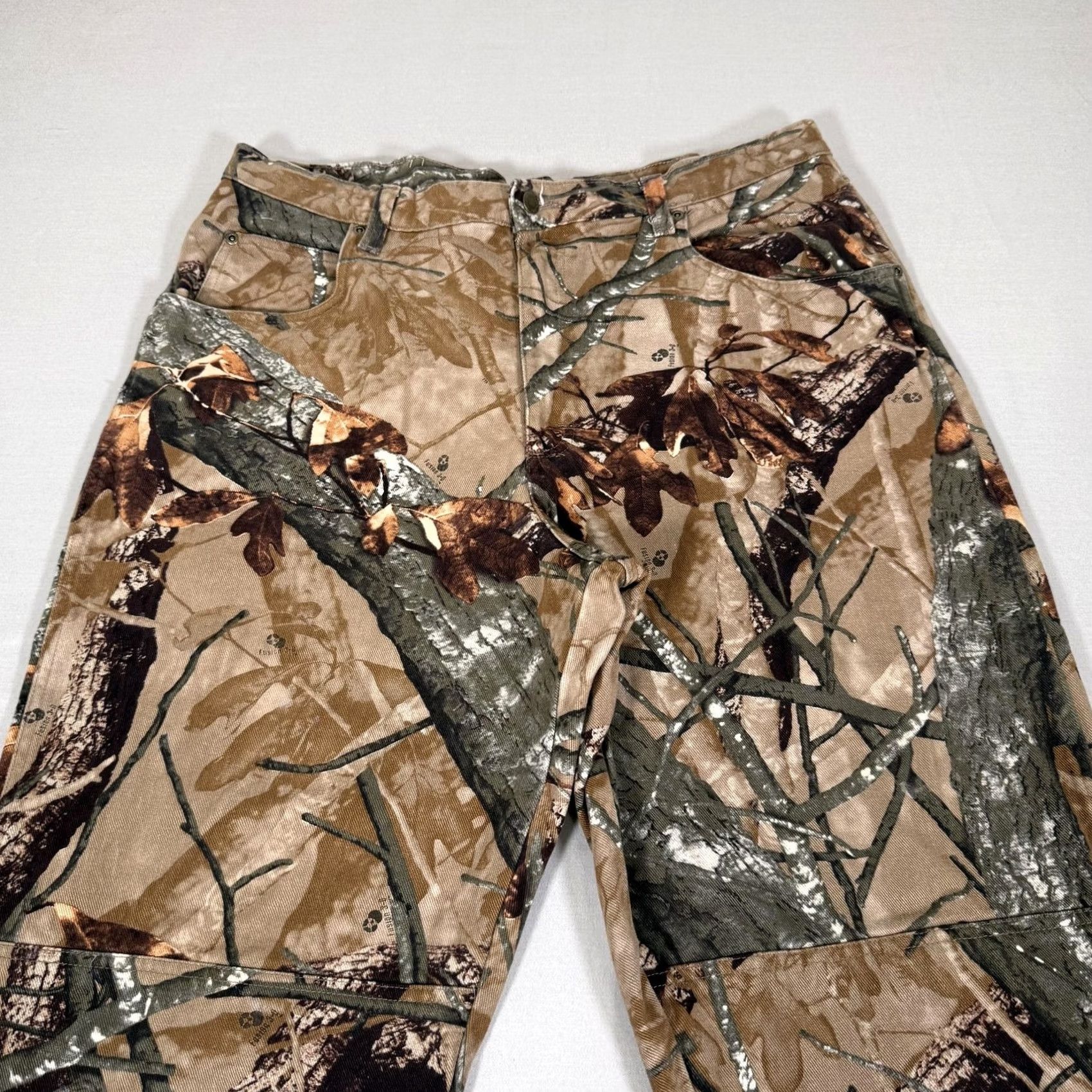 Wrangler Wrangler Jeans Mens 38x32 Camouflage Denim Straight Leg 5-Pocket Brown Green 3D Camo Hunting Authentic Jeans Mens Regular Size 38x32 Size US 38 / EU 54 - 2 Thumbnail