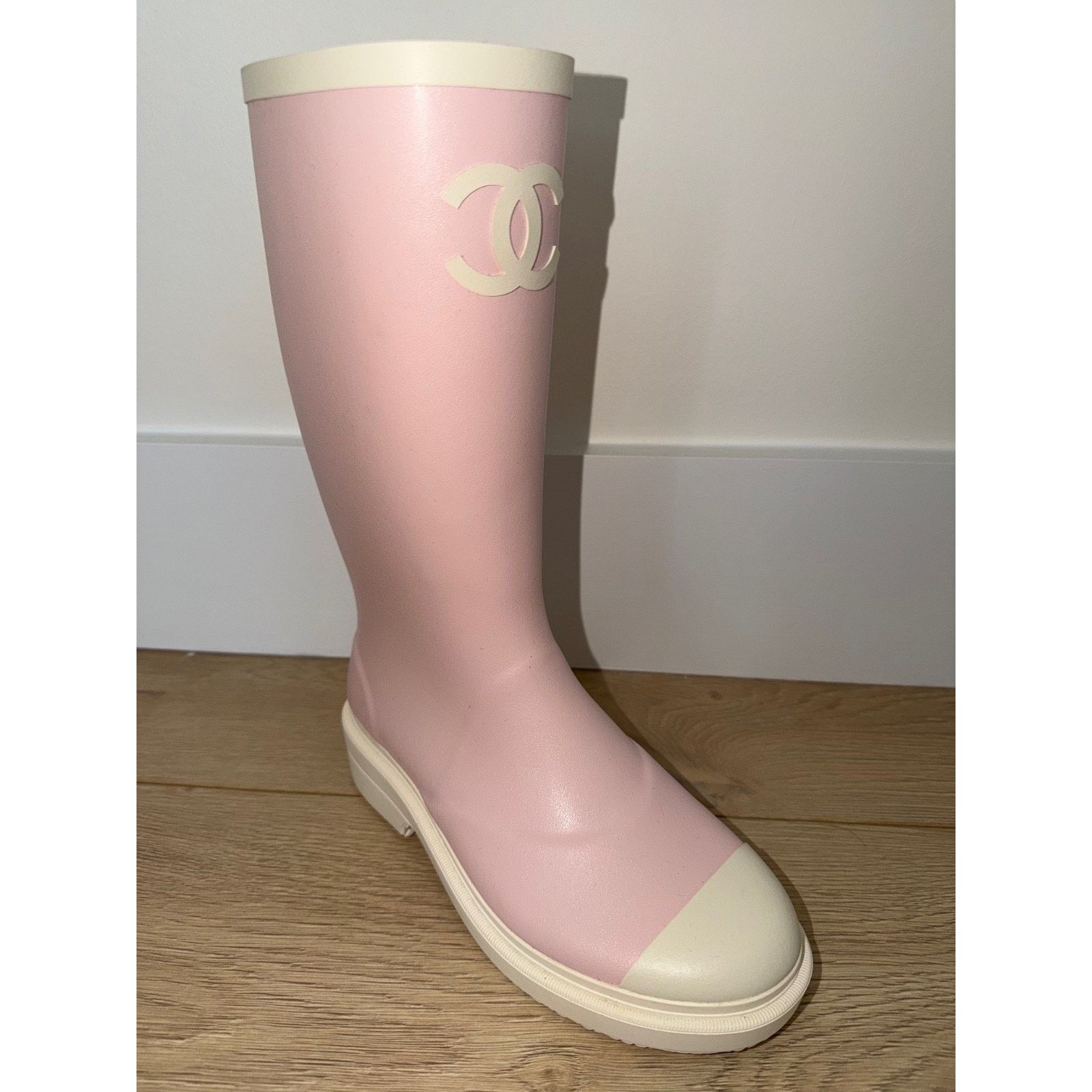 Chanel Chanel Rose Pink White Rubber Rain Boots 38 Size US 8 / IT 38 - 9 Thumbnail