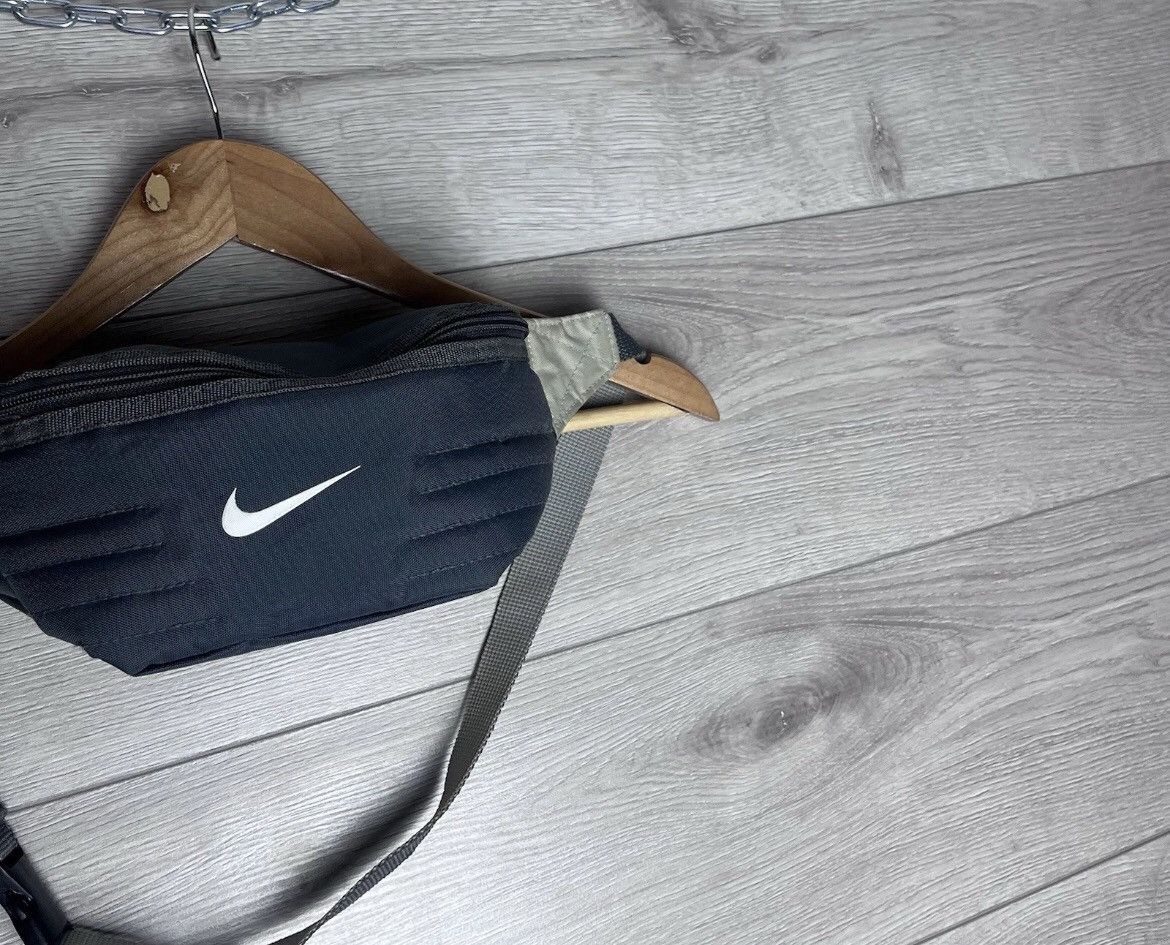Other Vintage 90s Nike Belt Bag White Bag Nike Vintage USA 🇺🇸 Size ONE SIZE - 1 Thumbnail