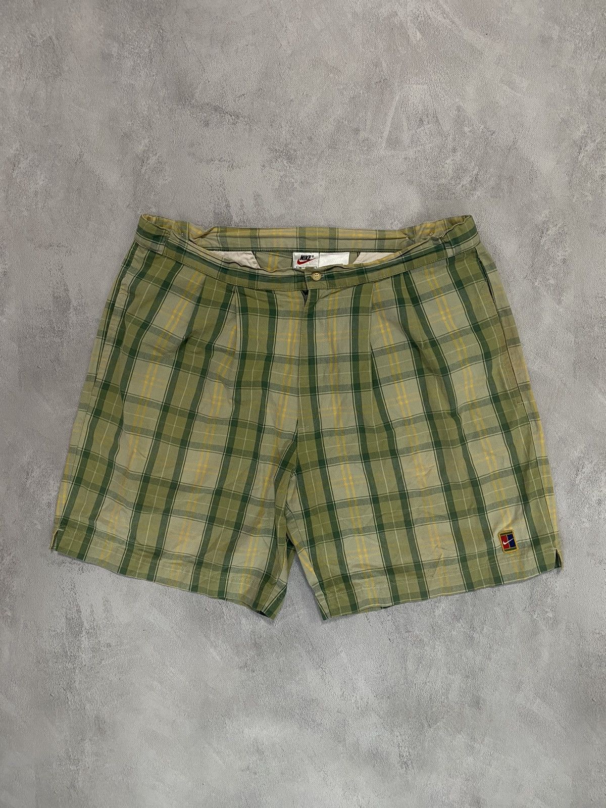 Nike × Vintage 🍀 Vintage 90s Shorts Nike Swoosh Rubbed Hip Hop Size US 36 / EU 52 - 2 Thumbnail