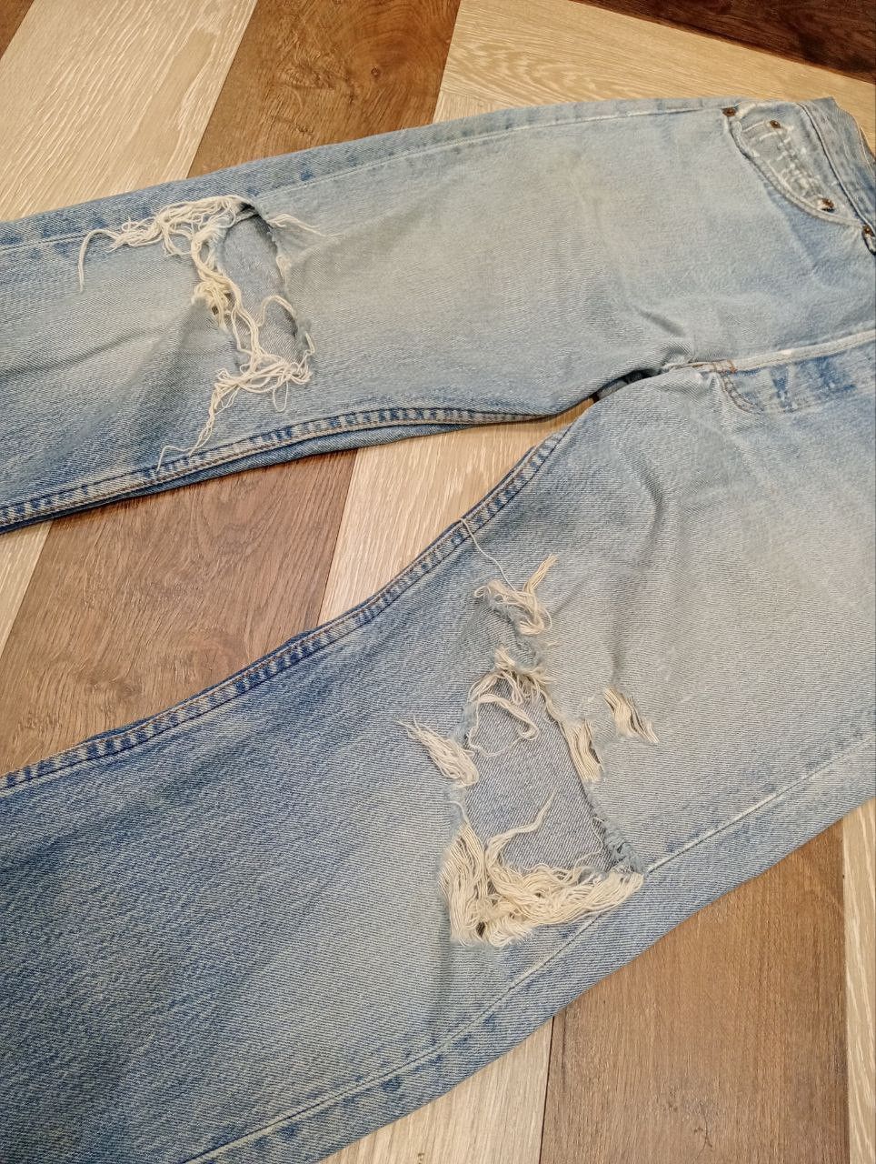 Levi's Vintage Clothing LEVI'S VINTAGE 501 DISTRESSED JEANS - SIZE 36 BLUE Size US 36 / EU 52 - 4 Thumbnail