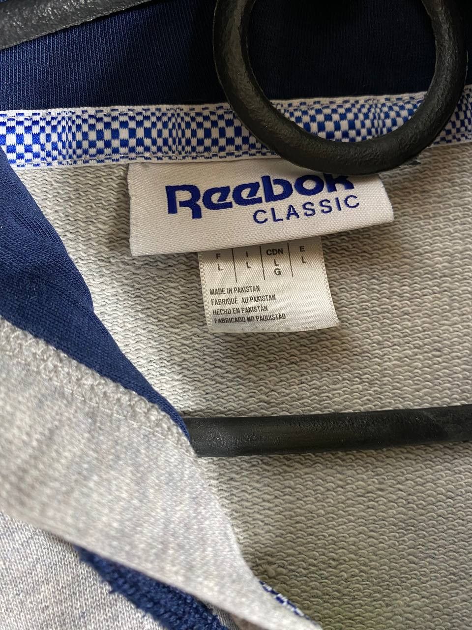 Reebok × Vintage Rare Vintage Reebok Big Logo Essentials Sweatshirt Size US L / EU 52-54 / 3 - 19 Thumbnail