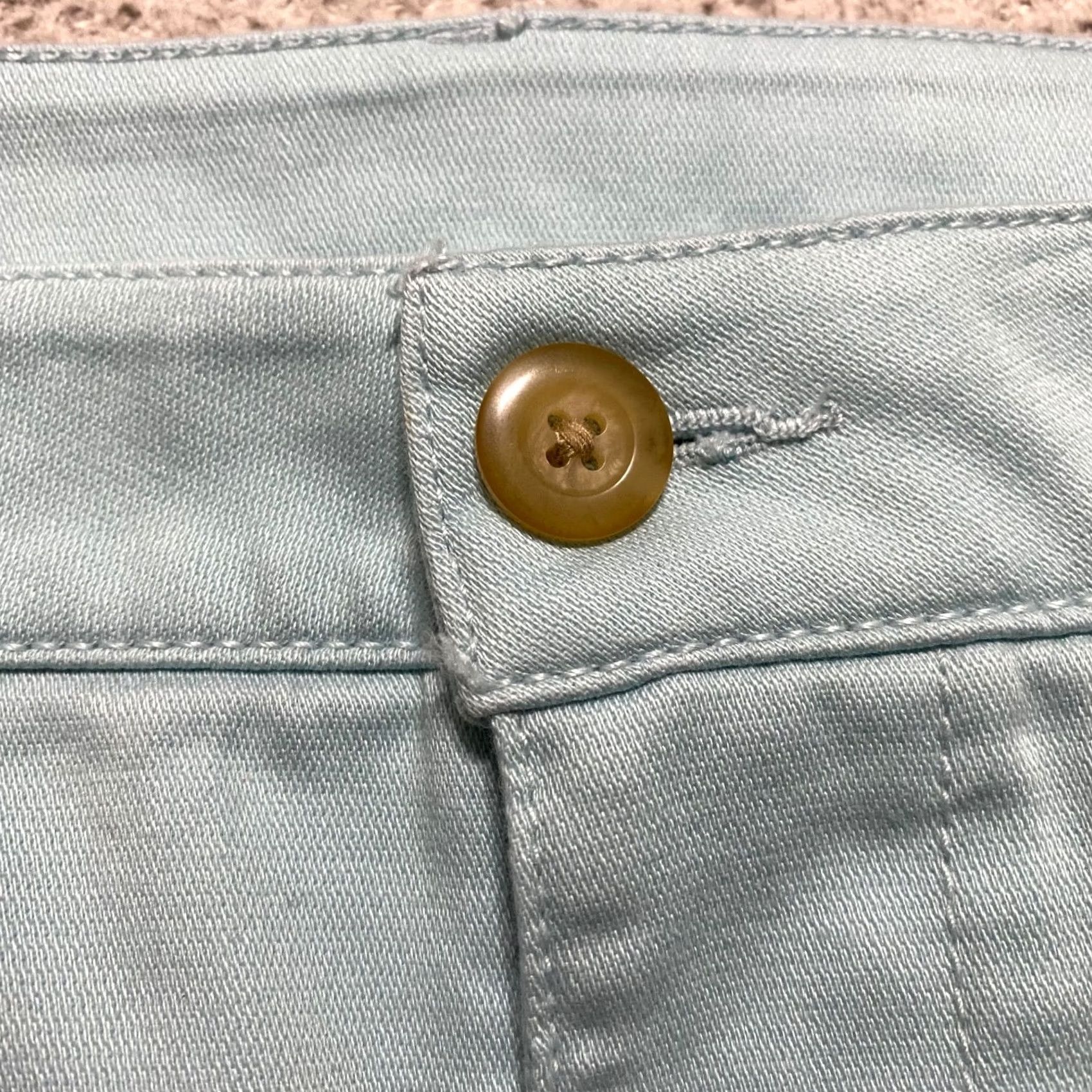 Vintage L.L. Bean Womens Shorts 18 Plus Blue Chino Inseam 9" Pockets Casual Outdoor 9 in Inseam High Rise Button Zipper Slim Size 40" / US 18 - 5 Thumbnail