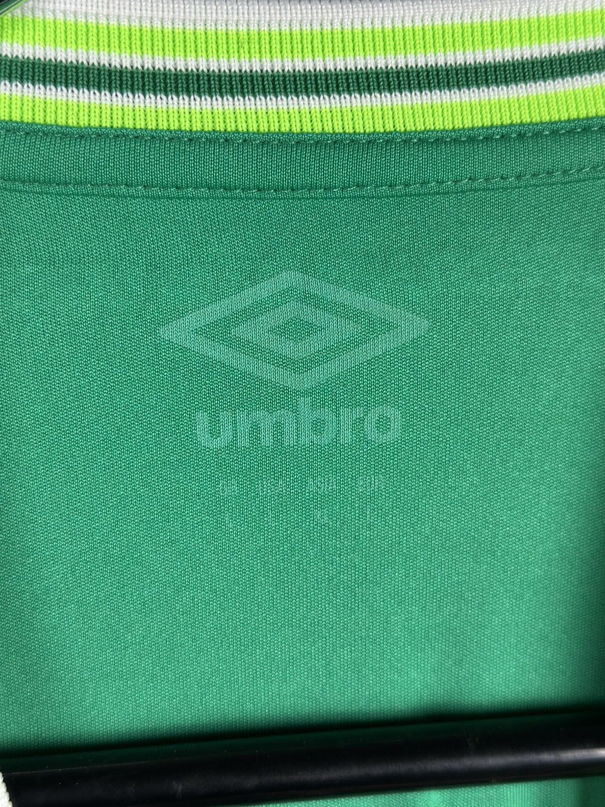 Umbro Umbro Werder Bremen VELCOVIC 13 Soccer Jersey Shirt Football Size US L / EU 52-54 / 3 - 12 Thumbnail