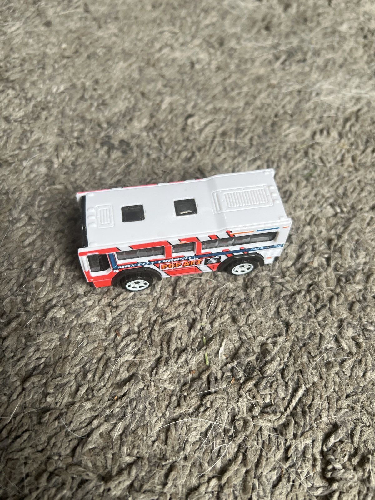 Vintage 2004 Mattel Matchbox City Bus Size ONE SIZE - 1 Thumbnail