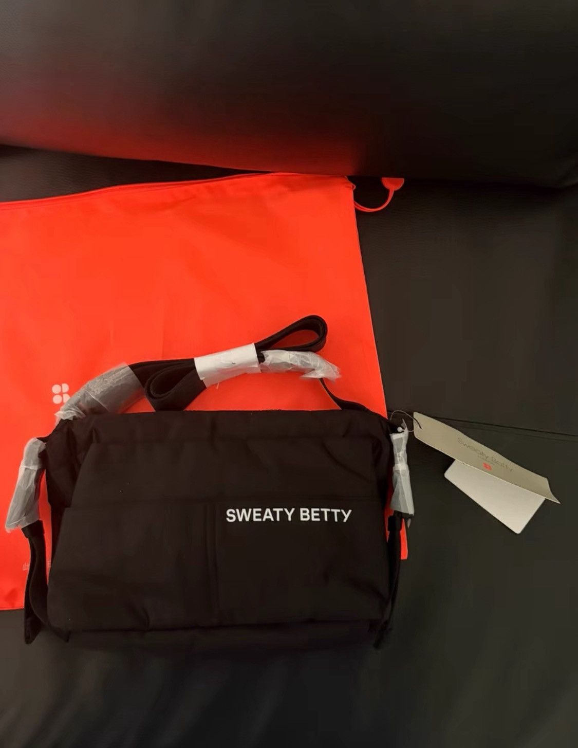 Sweaty Betty Strive Crossbody Bag Black Unopenedd1, Women's