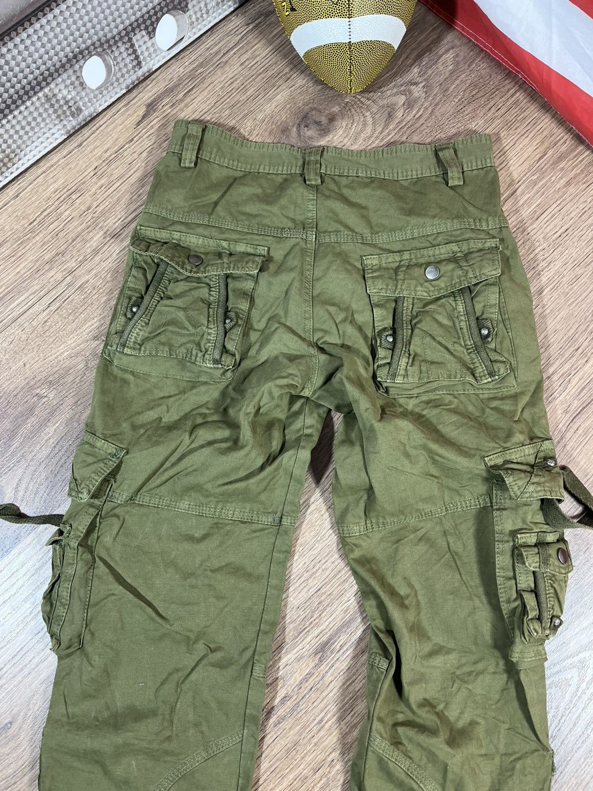 Japanese Brand Vintage Multi pocket Cargo Pants Size US 31 - 17 Thumbnail
