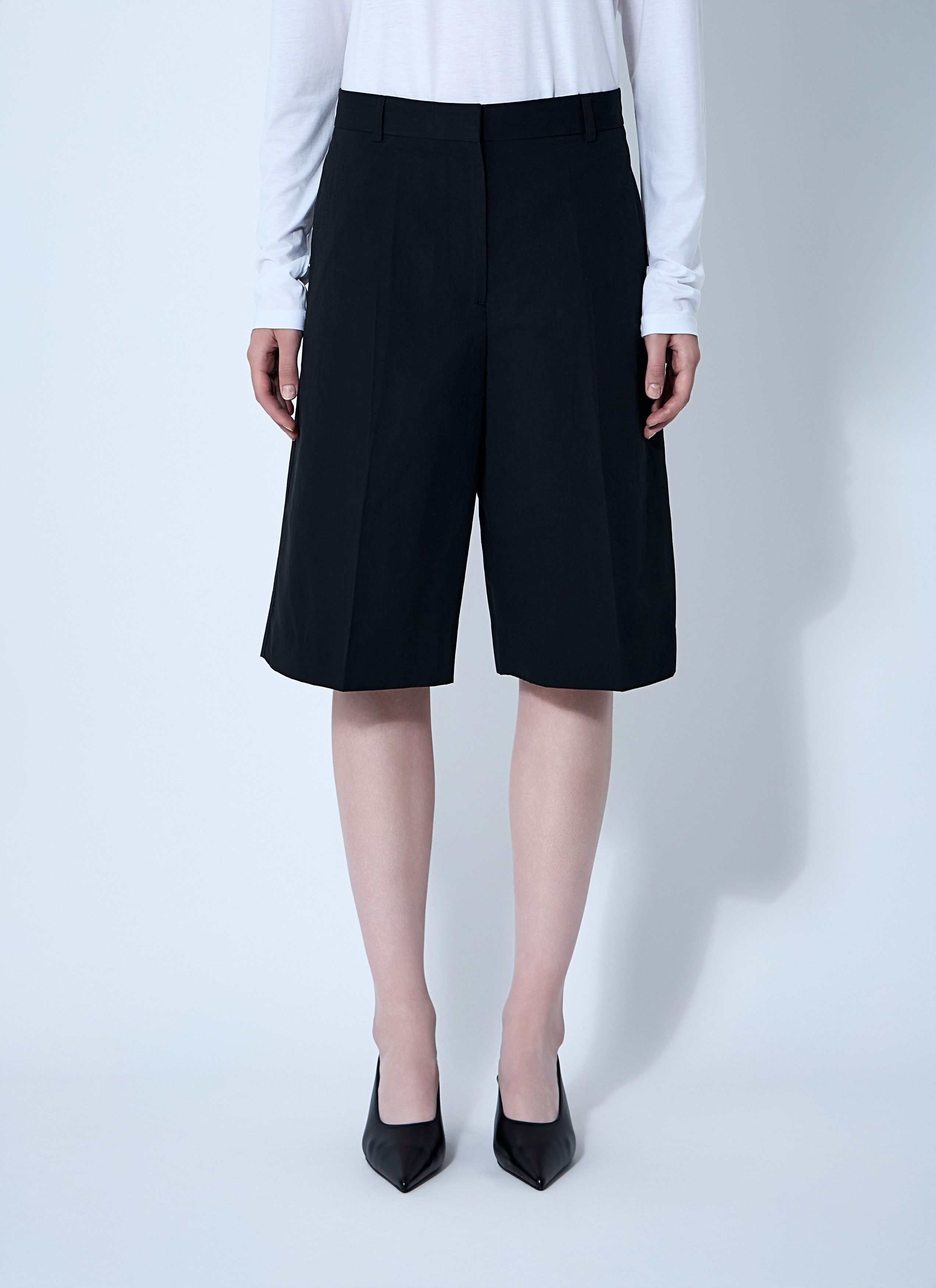 Toteme Tailored Shorts Size 28" / US 6 / IT 42 - 1 Thumbnail