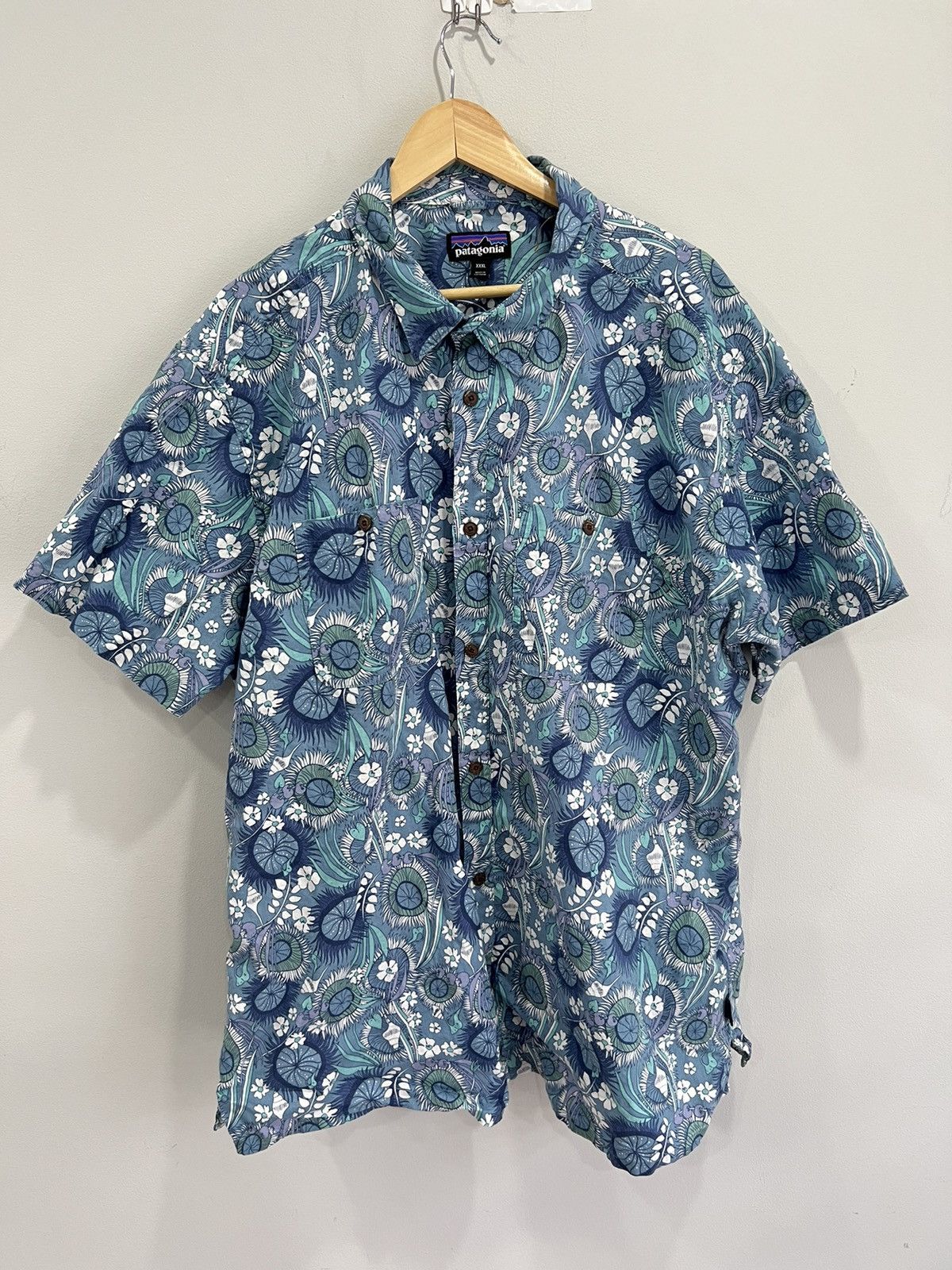 Patagonia Vintage Patagonia Hawaiian Shirt Button Up floral 3XL Size US XXL / EU 58 / 5 - 1 Thumbnail