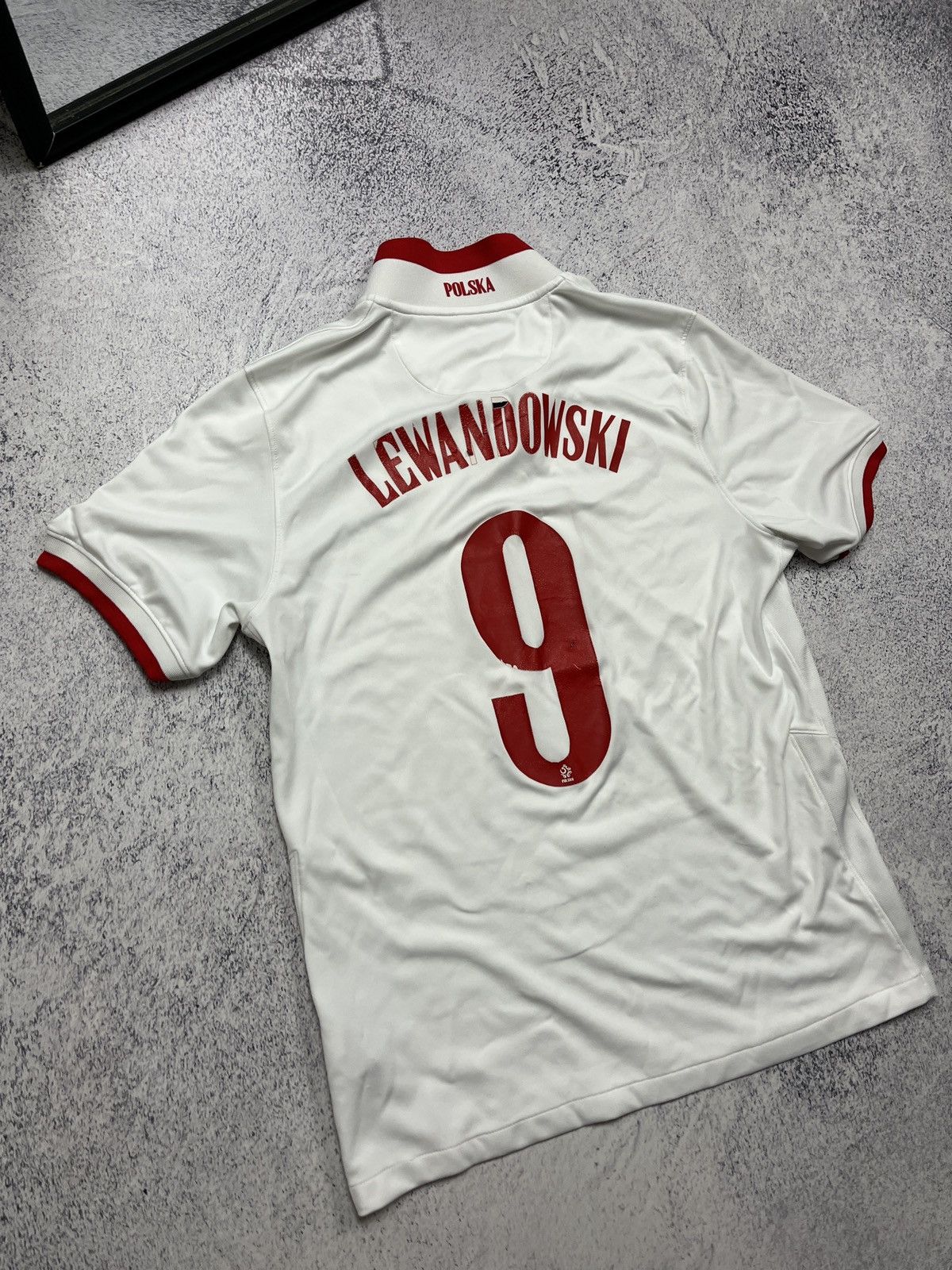 Nike Nike Poland Home Soccer Jersey Lewandowski #9 Euro 2020 Rare Size US L / EU 52-54 / 3 - 17 Thumbnail