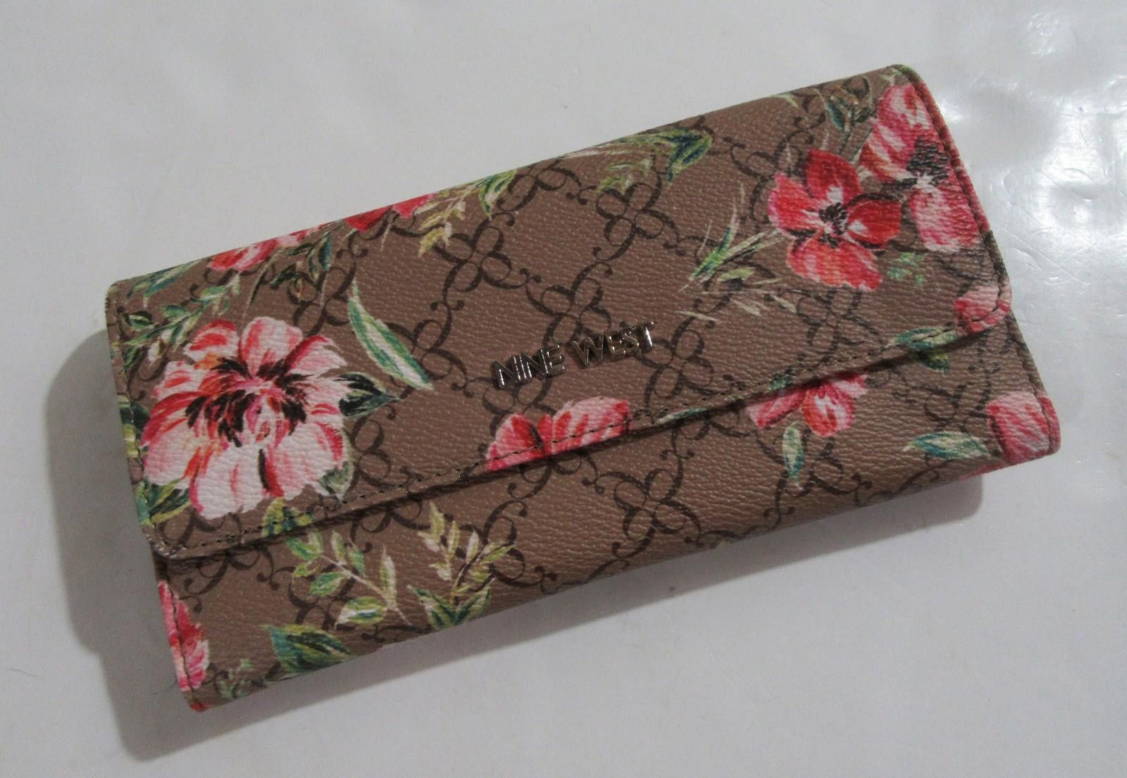 Nine West Nine West Trifold Checkbook Wallet Tan Floral NWOT Size ONE SIZE - 1 Thumbnail