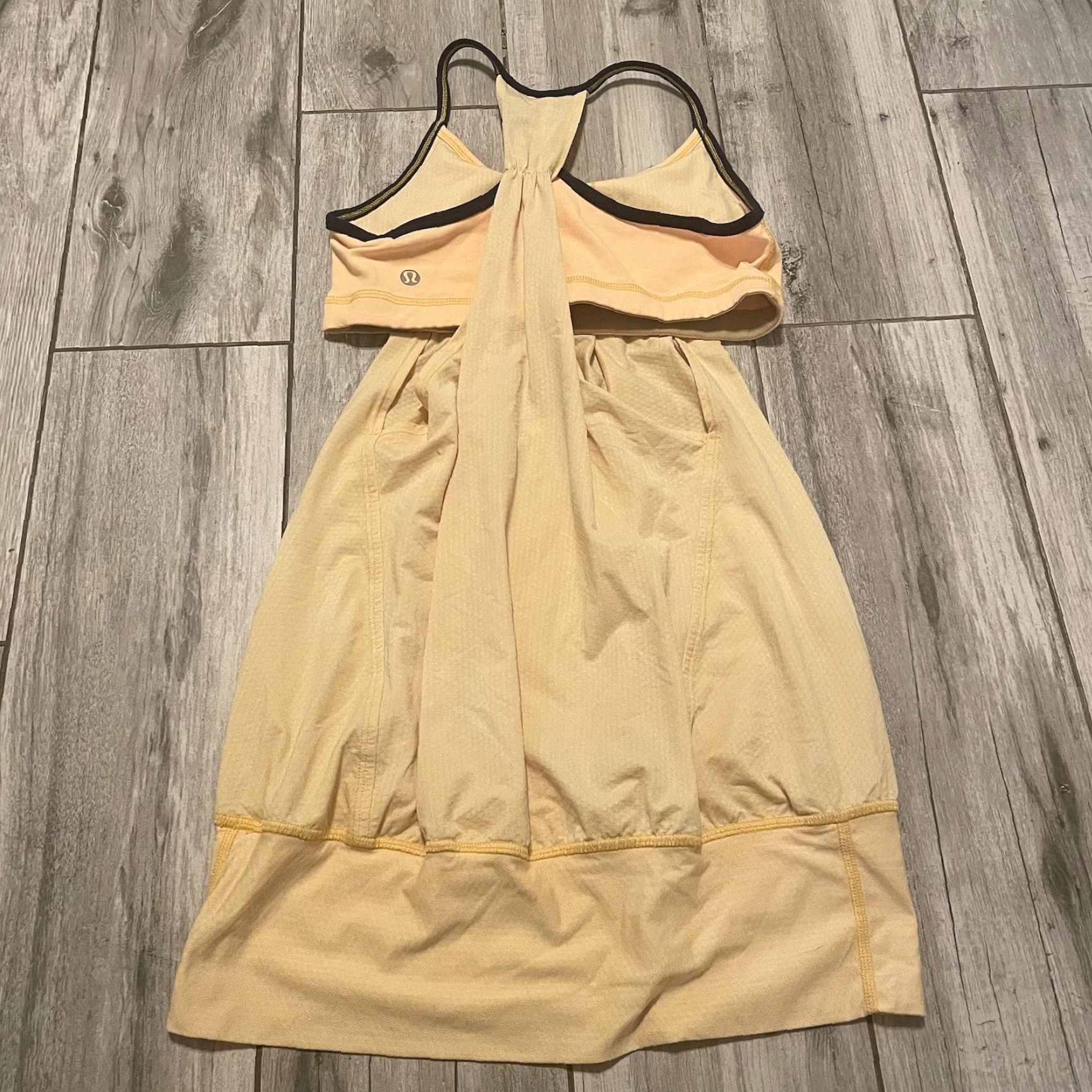 Lululemon Lululemon Athletica Tank Women 4 No Limits Shelf Bra No Pads Yellow Navy Multicolor Sleeveless Activewear Dress Codes Womens Size ONE SIZE - 7 Thumbnail
