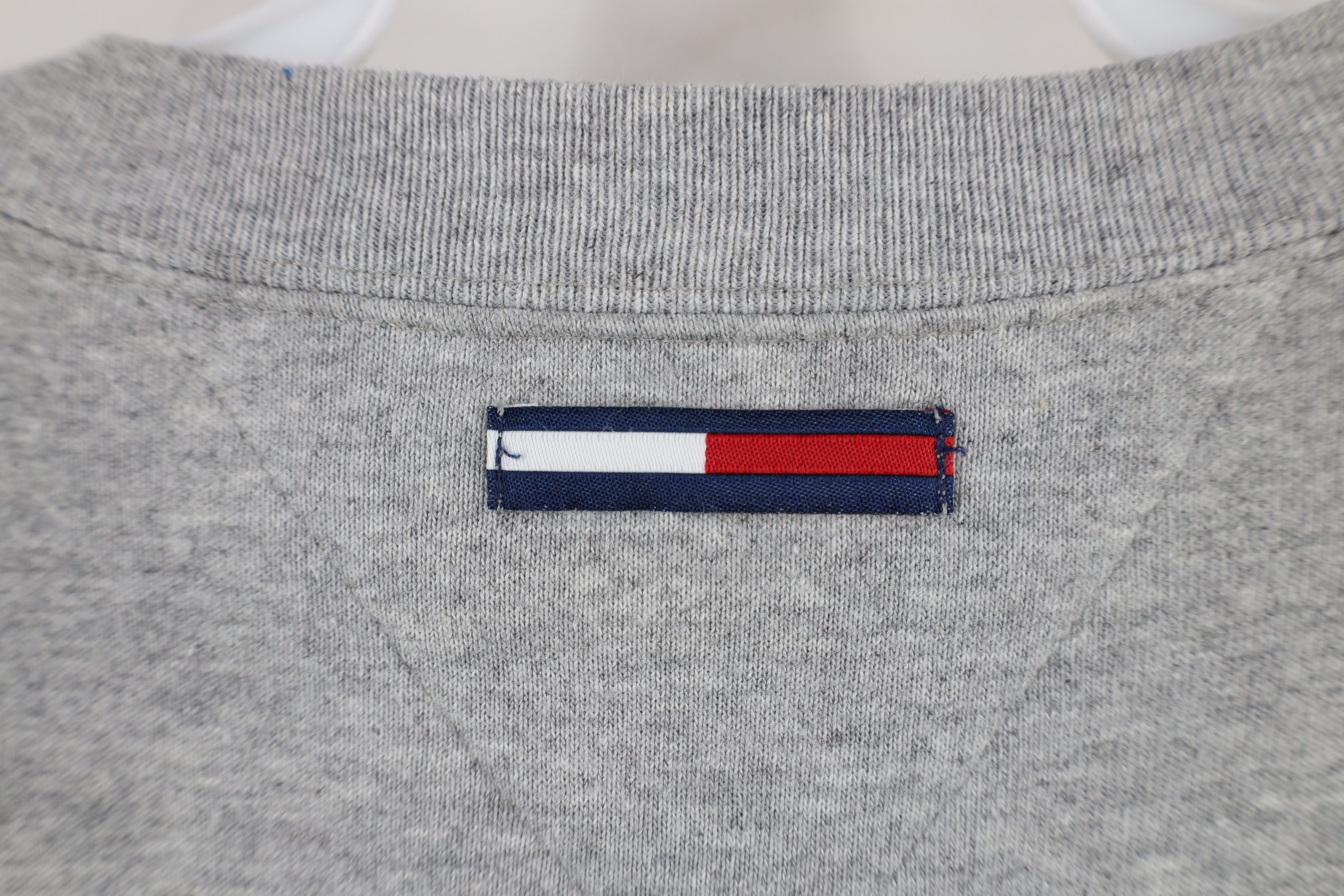 Tommy Hilfiger × Vintage Vintage 90s Tommy Hilfiger Spell Out Crewneck Sweatshirt USA Size US L / EU 52-54 / 3 - 10 Thumbnail