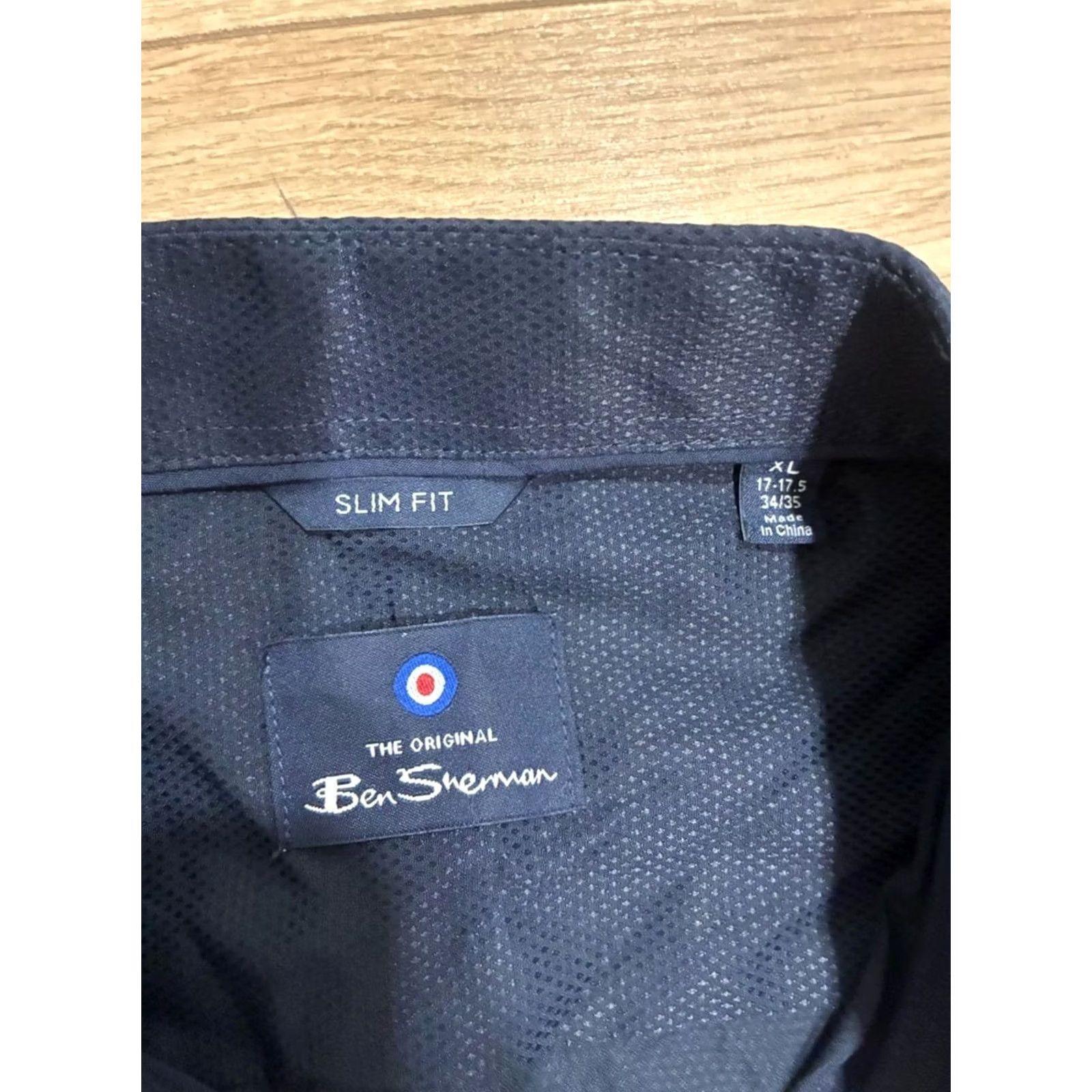 Ben Sherman NWT Ben Sherman Men’s Dobby Dot Shirt Navy Blue Button Up Size XL 17-17.5 Size US XL / EU 56 / 4 - 5 Thumbnail