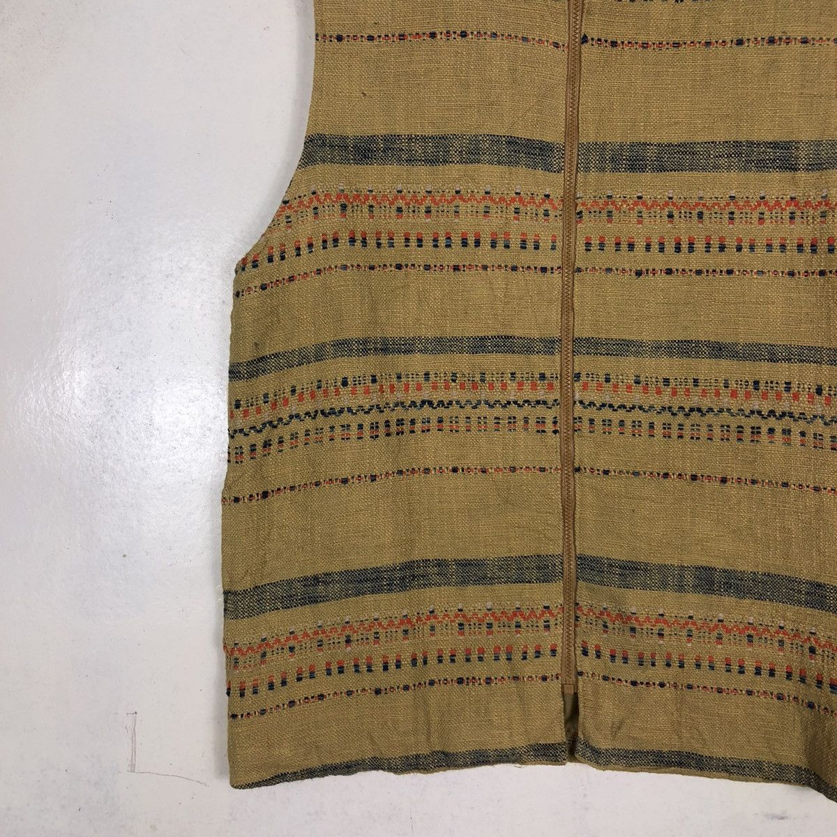 Japanese Brand 📌VINTAGE TANK TOP SLEEVELESS NAVAJO NATIVE DESIGN CHIMAYO Size US M / EU 48-50 / 2 - 6 Thumbnail