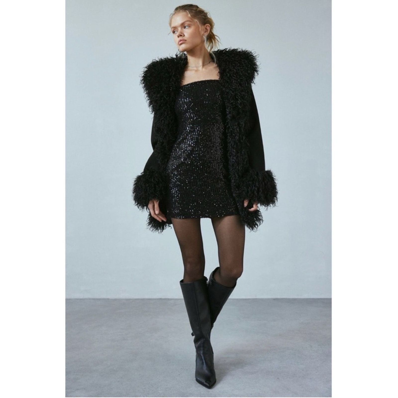 Urban Outfitters Urban Outfitters Larissa Sequin Tube Mini Dress L Size L / US 10 / IT 46 - 12 Thumbnail