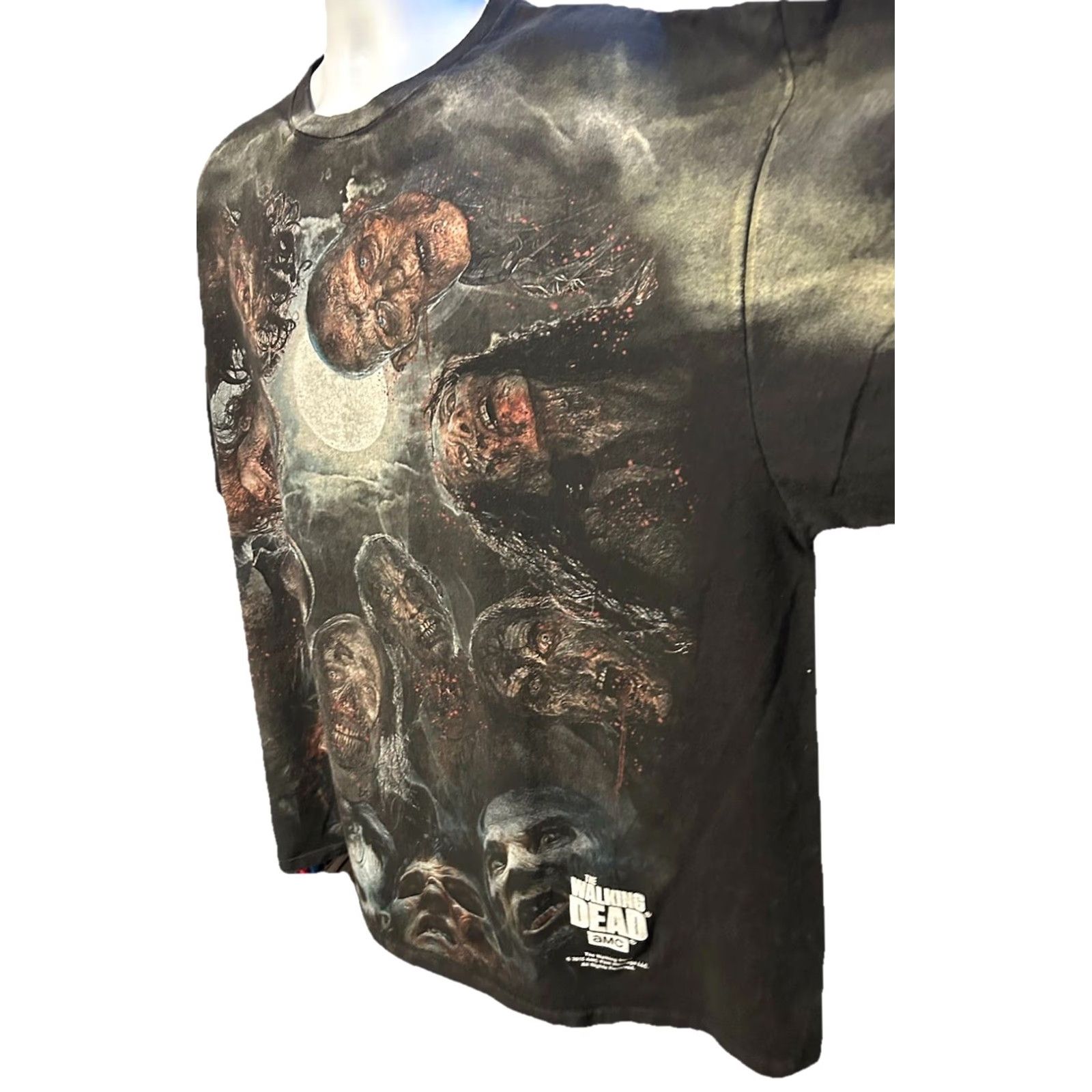Delta VINTAGE The Walking Dead AMC Zombie Shirt Men 3 XL Black Short Sleeve AOP Front Print Size US XXL / EU 58 / 5 - 7 Thumbnail