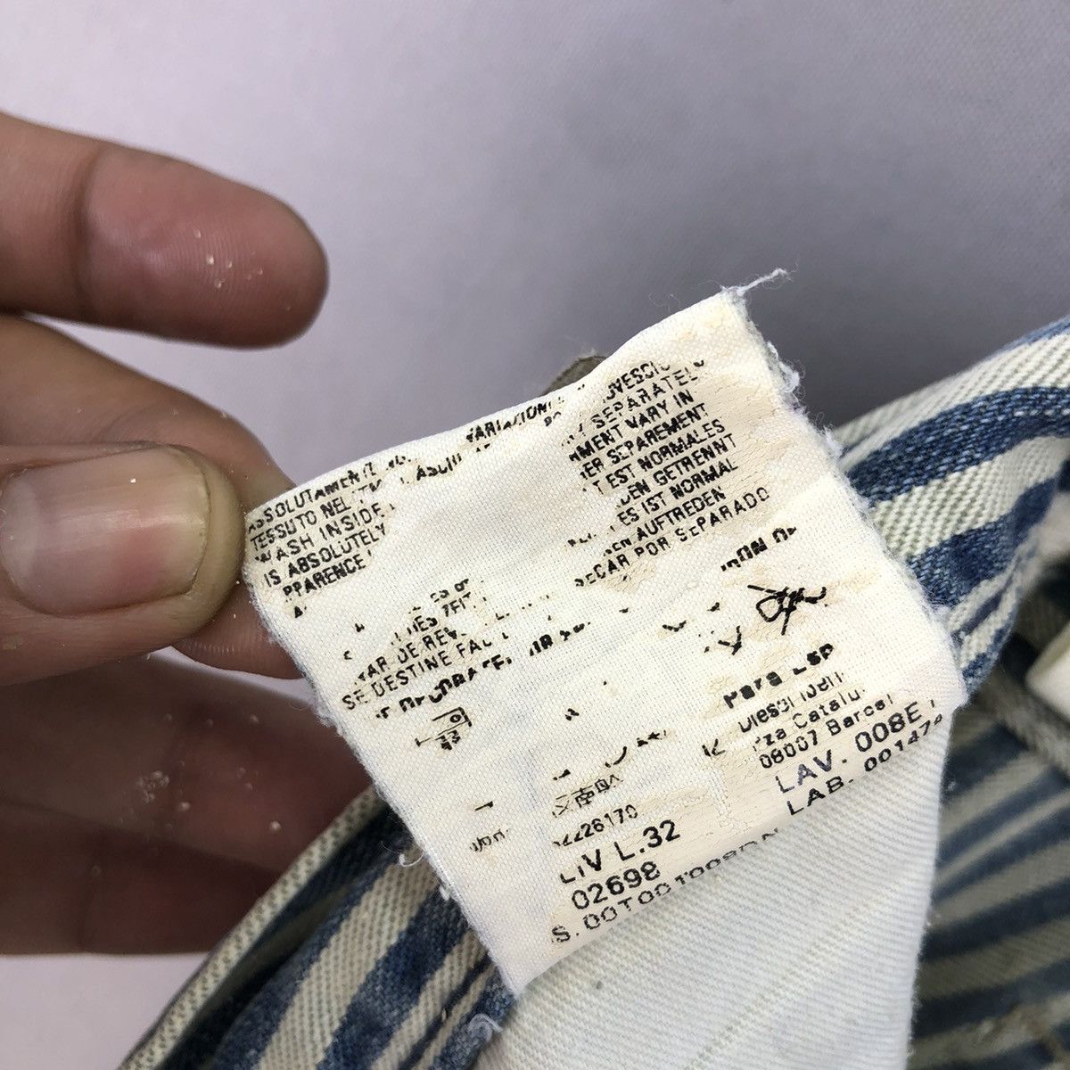 Diesel Archive 1990s Diesel Low Rise Hickory Faded Jeans Size 32" / US 10 / IT 46 - 20 Thumbnail
