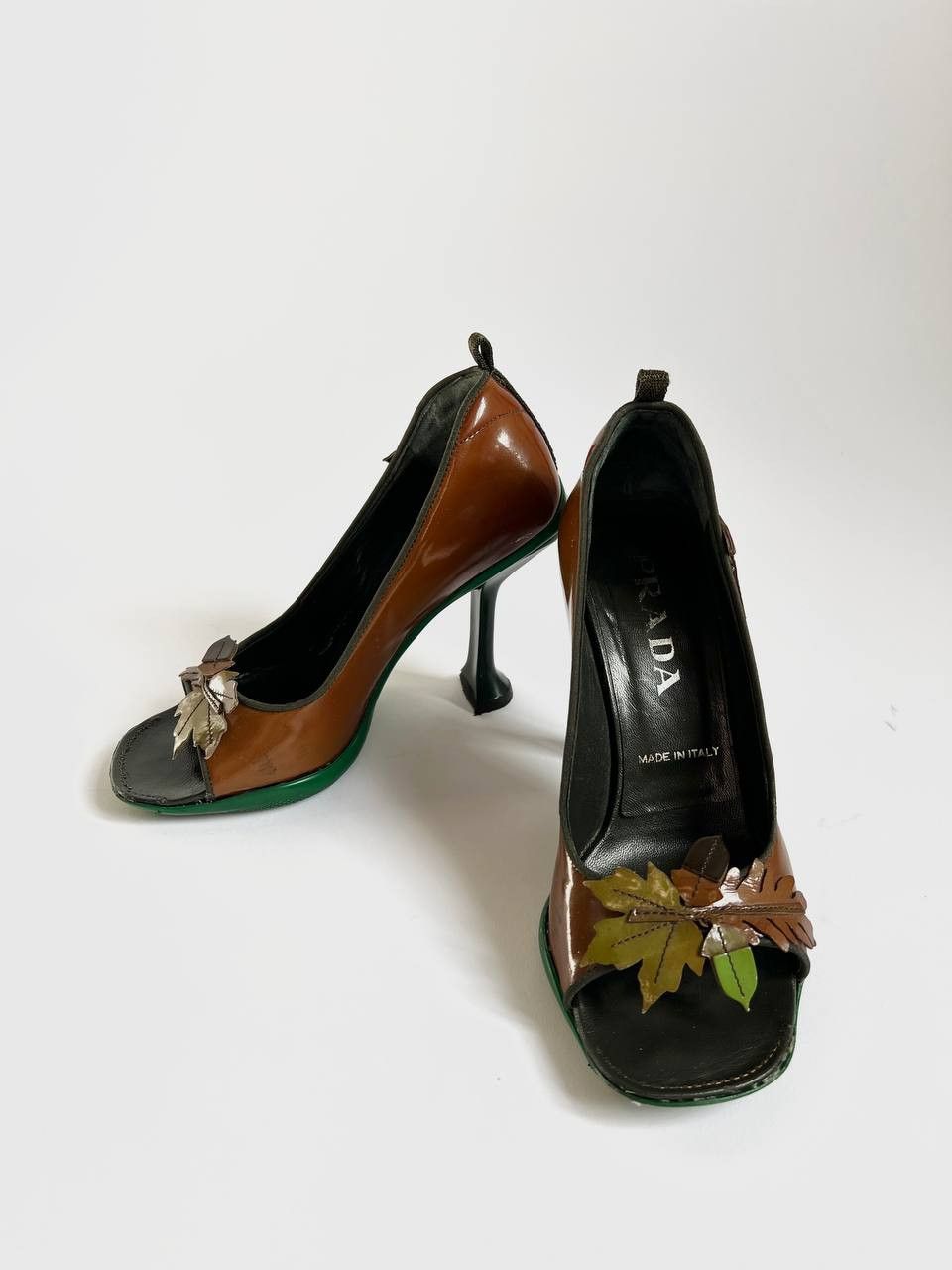 Prada Prada FW99 Patent Leather Leaf Heels Size US 6.5 / IT 36.5 - 3 Thumbnail