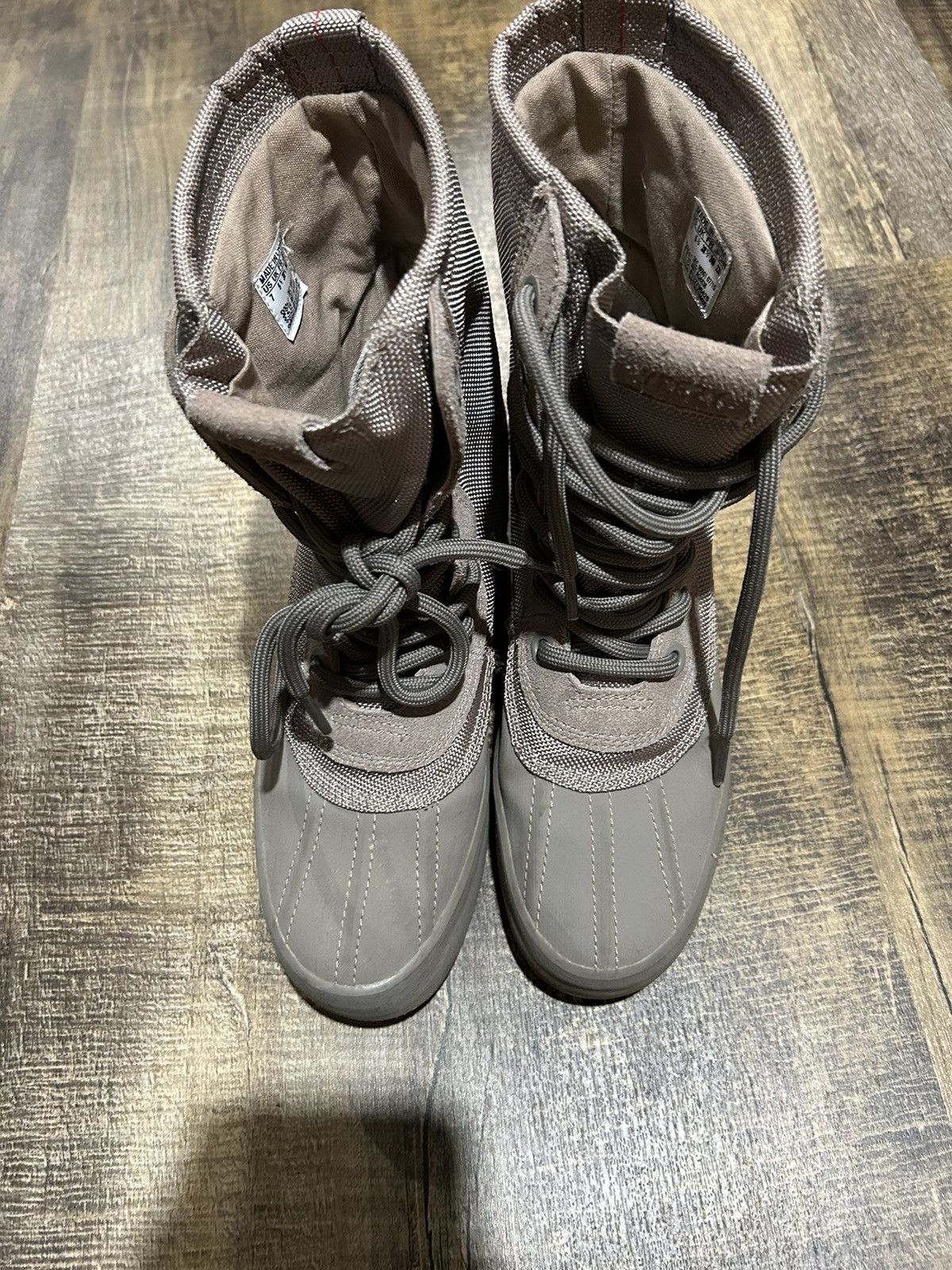 kanye in yeezy boots