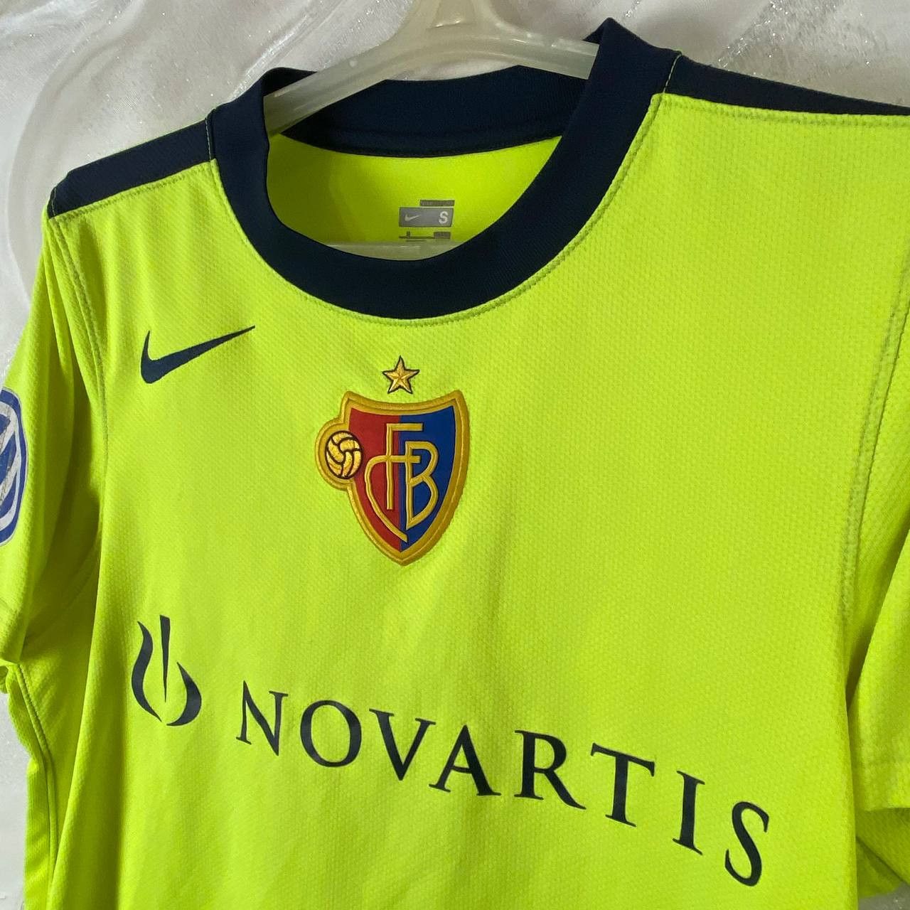 Nike Nike FC BASEL 1893 FOOTBALL SHIRT JERSEY 2009 2011 Size US S / EU 44-46 / 1 - 3 Thumbnail