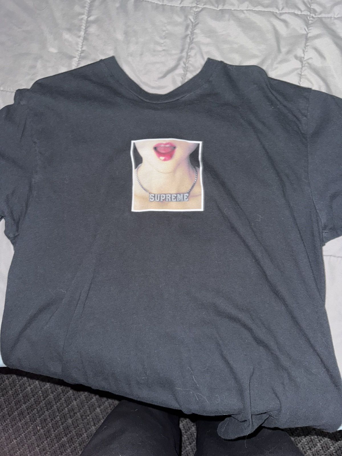 Supreme Supreme Necklace T Shirt Size Large Saliva T Shirt Size US L / EU 52-54 / 3 - 1 Thumbnail