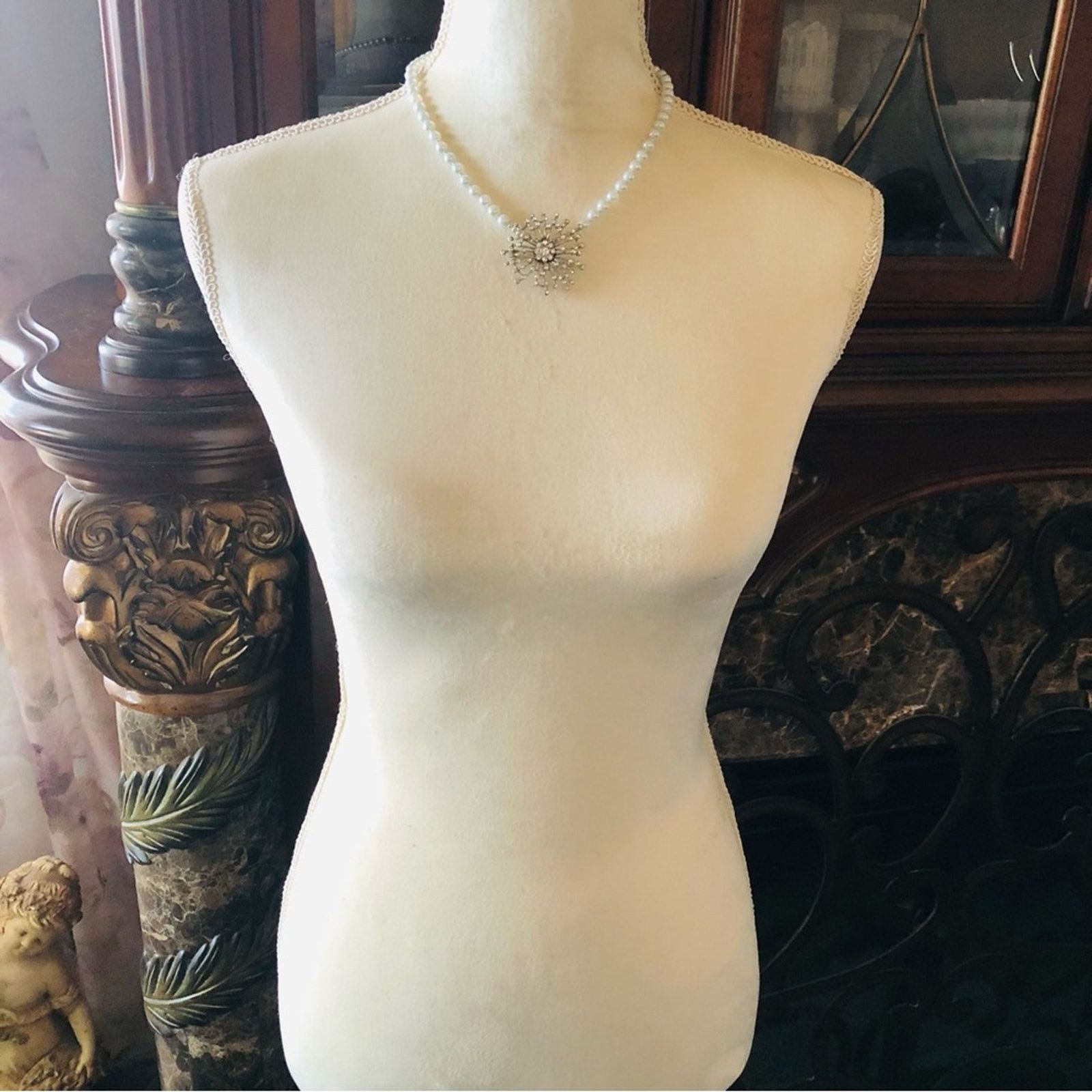 Handmade Handcrafted repurpose rhinestone cluster Pearl necklace Size ONE SIZE - 6 Thumbnail