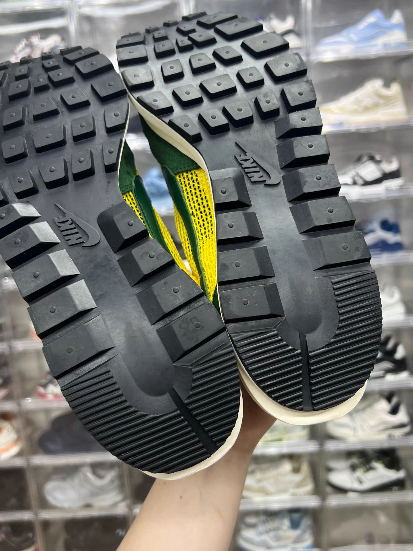 Nike NIKE SACAI VaporWaffle Yellow Green K15 Size US 11.5 / EU 44-45 - 9 Thumbnail