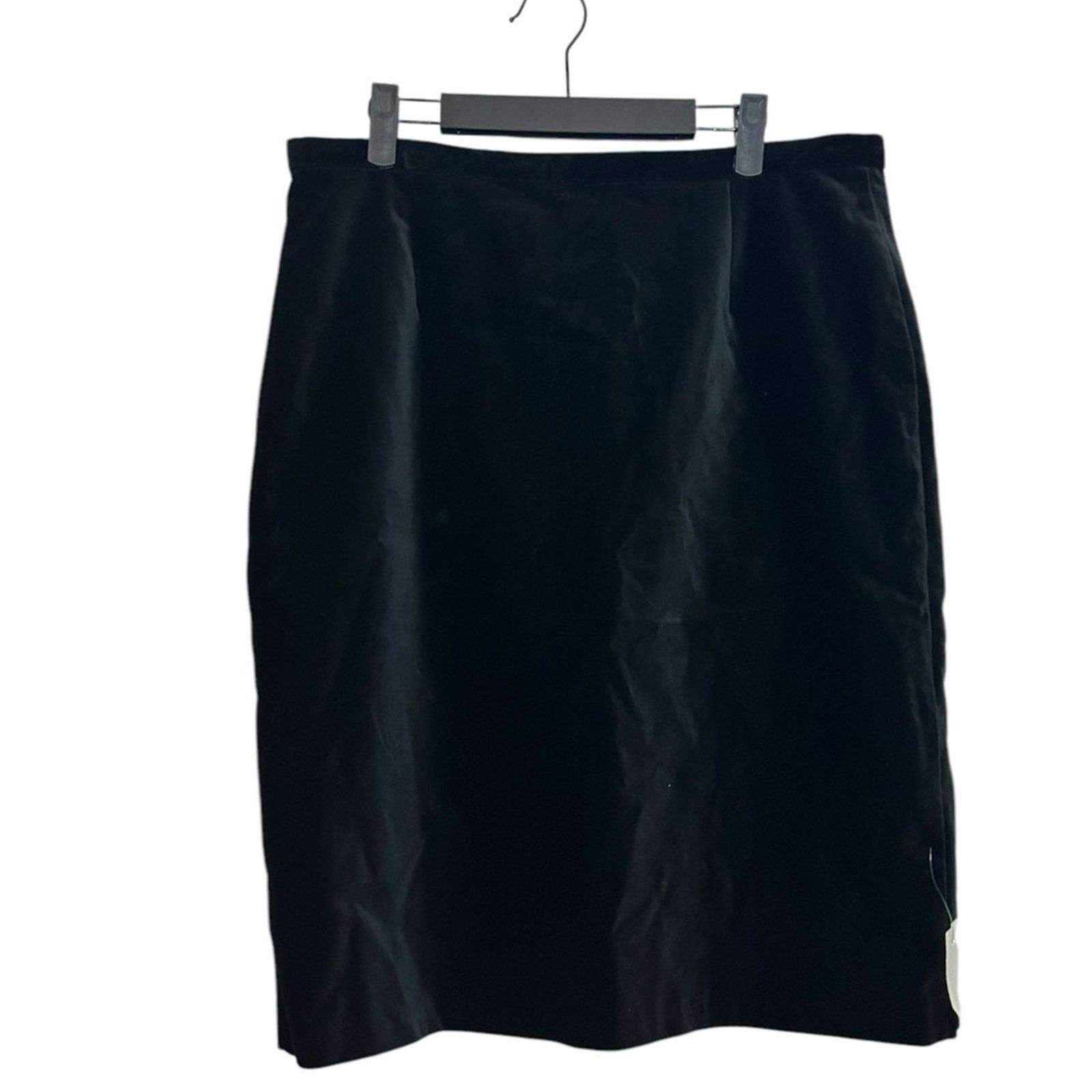 Laura Ashley Nwt Laura Ashley Vintage Black Velour Pencil Skirt Size 36" / US 14 / IT 50 - 1 Thumbnail