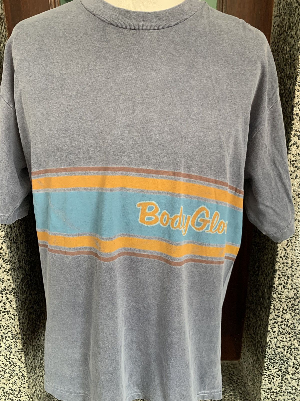 Body Glove Vintage 90s Body Glove Syreetwear / Skate / Surf T shirt Size US M / EU 48-50 / 2 - 2 Thumbnail