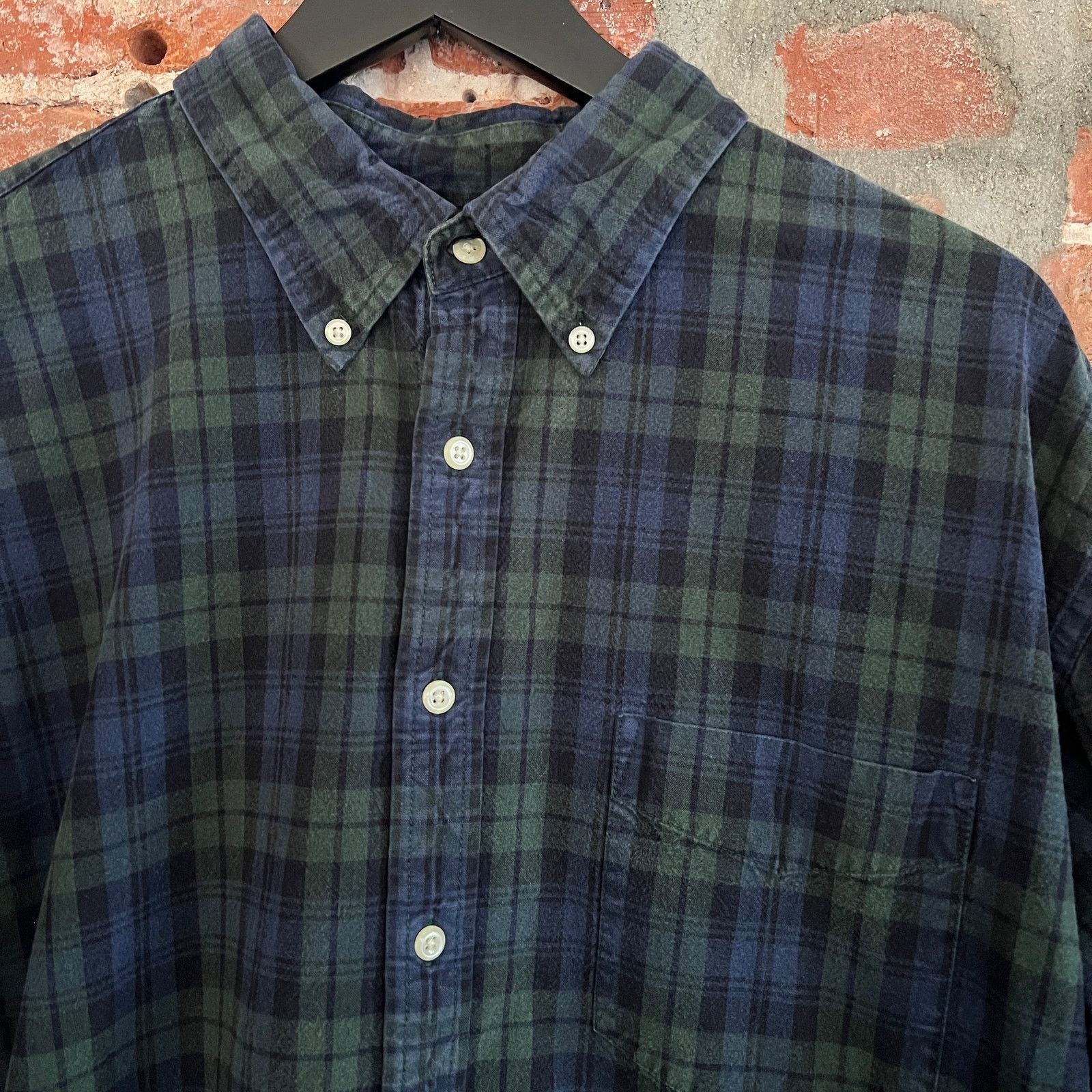 J.Crew Vintage J.Crew Black Tartan Plaid Oxford Shirt XL 25x32 Size US XL / EU 56 / 4 - 1 Thumbnail