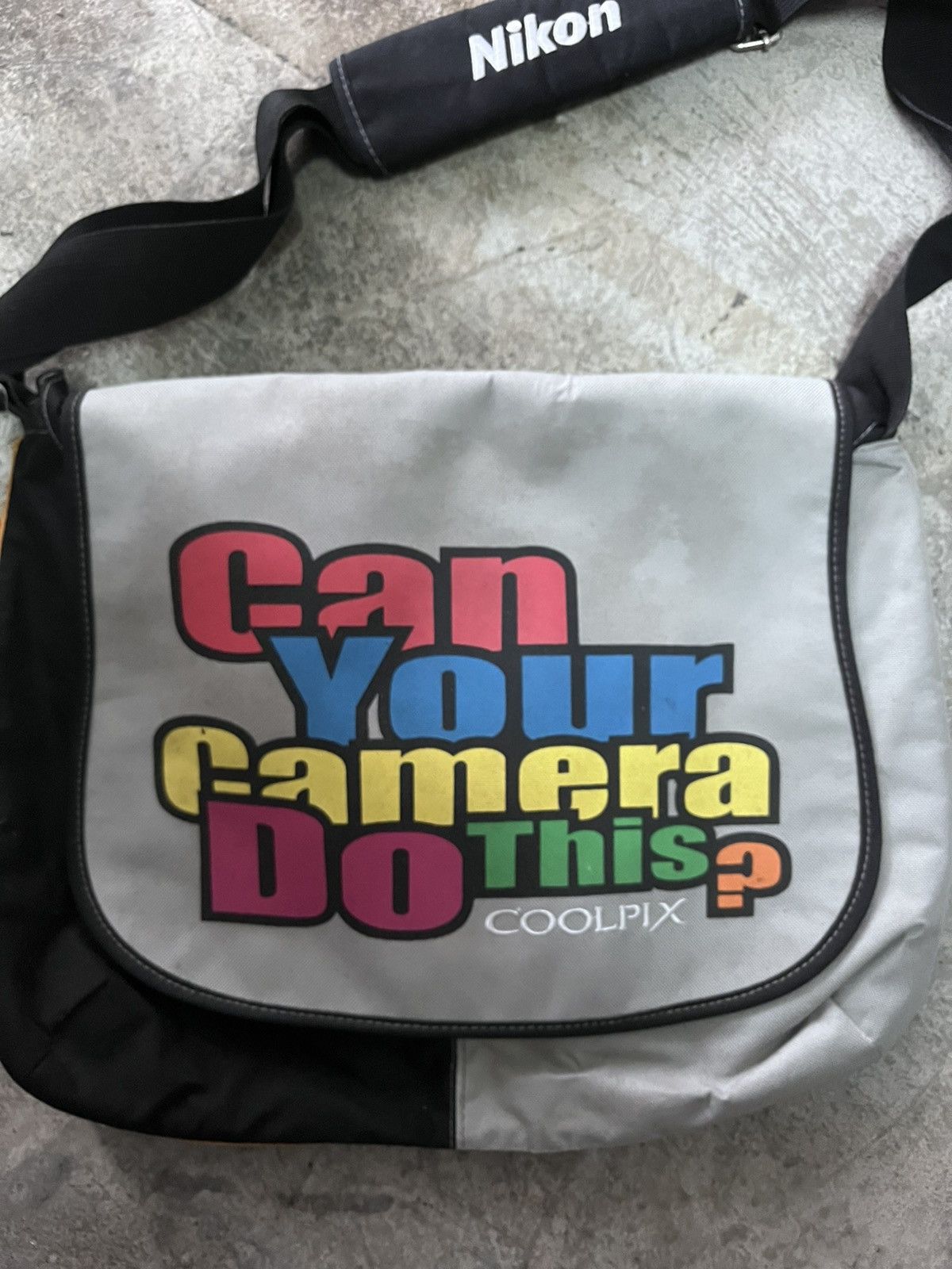 Japanese Brand × Nikon × Vintage Vintage Y2K Nikon Coolpix Slingbag Brand New Size ONE SIZE - 3 Thumbnail