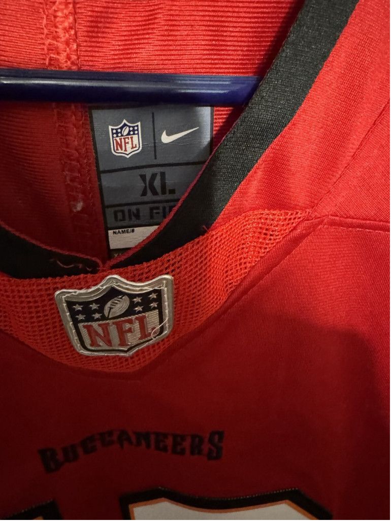Nike Tampa Bay Buccaneers Tom Brady Jersey Men Sz XL Red Vintage Size US XL / EU 56 / 4 - 3 Thumbnail