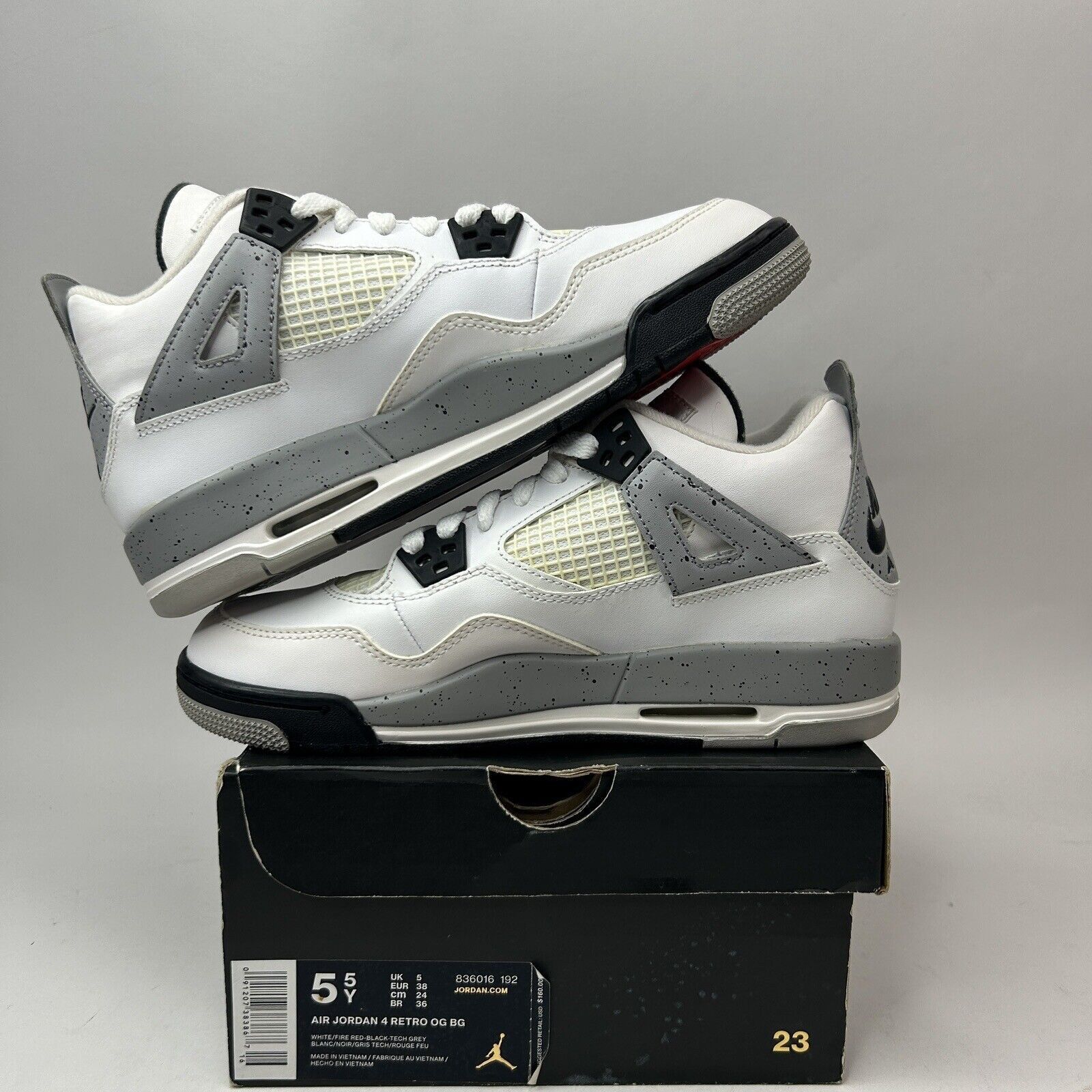 Jordan Brand Nike Air Jordan Retro 4 Retro BG “White Cement” 2016 Size US 7 / IT 37 - 3 Thumbnail