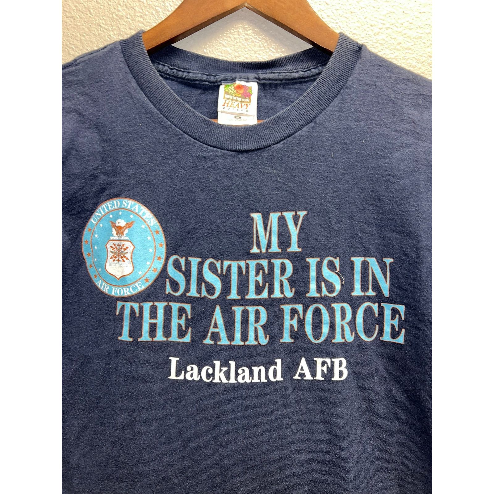 Fruit Of The Loom Vintage Lackland Air Force Base Shirt 90s Tee VTG M Size US M / EU 48-50 / 2 - 2 Thumbnail