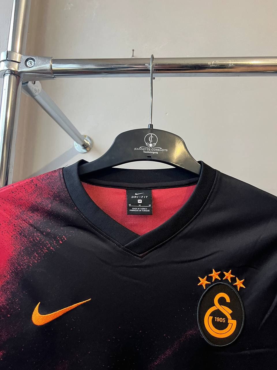 Nike 2020/21 GALATASARAY AWAY SOCCER JERSEY FOOTBALL SHIRT SZ M Size US M / EU 48-50 / 2 - 4 Thumbnail
