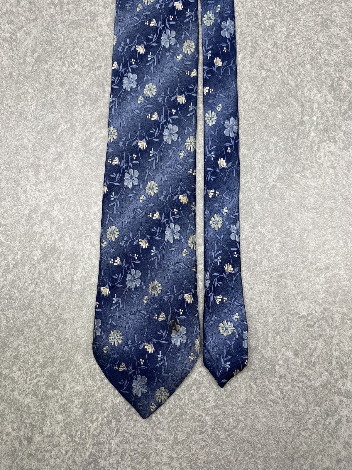 Yves Saint Laurent Yves Saint Laurent SilkTie T25 Size ONE SIZE - 2 Thumbnail