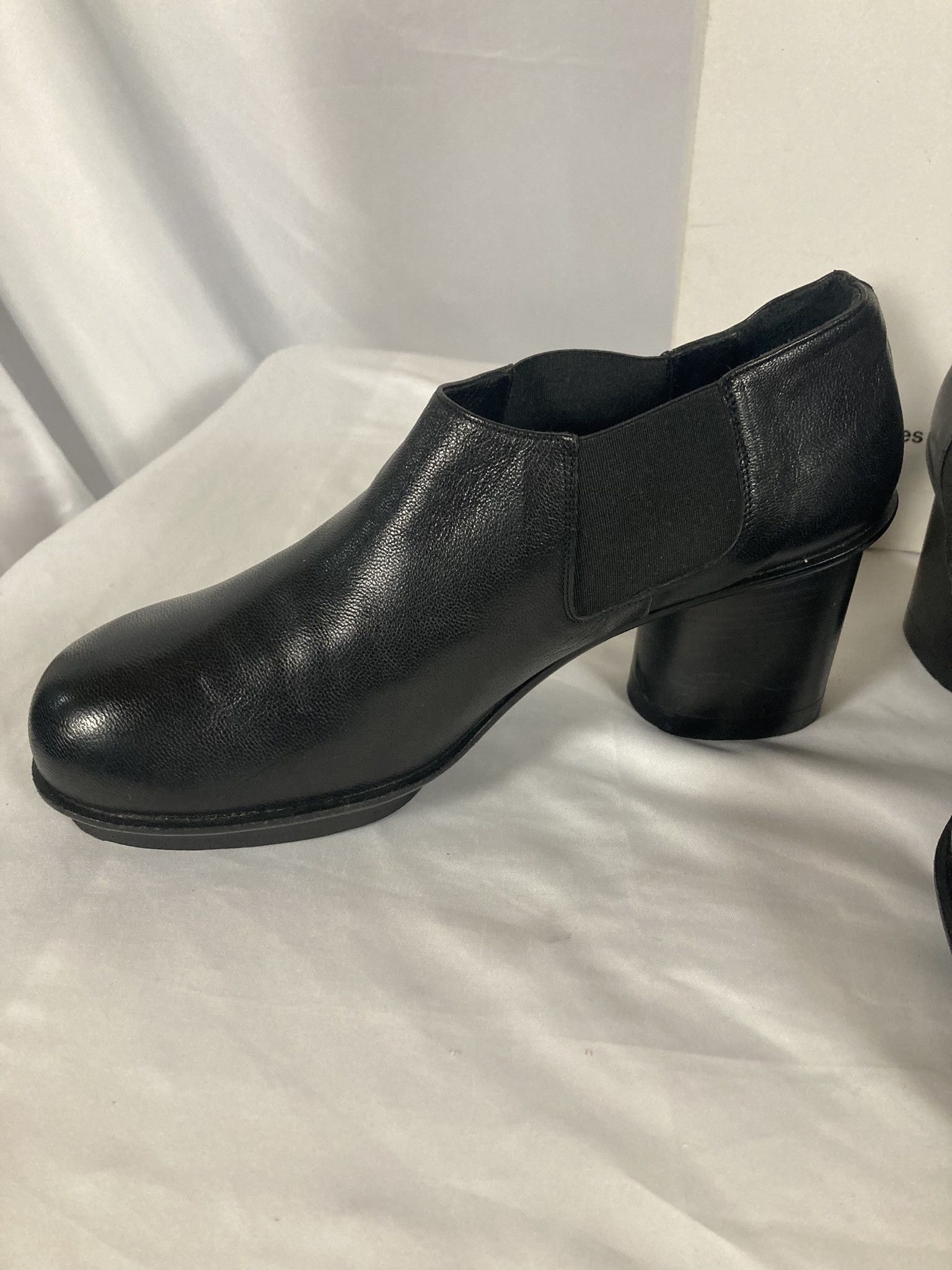 Comme des Garcons VINTAGE Comme des Garçons Black Leather Cylinder Heel Ankle Size US 11 / IT 41 - 12 Thumbnail