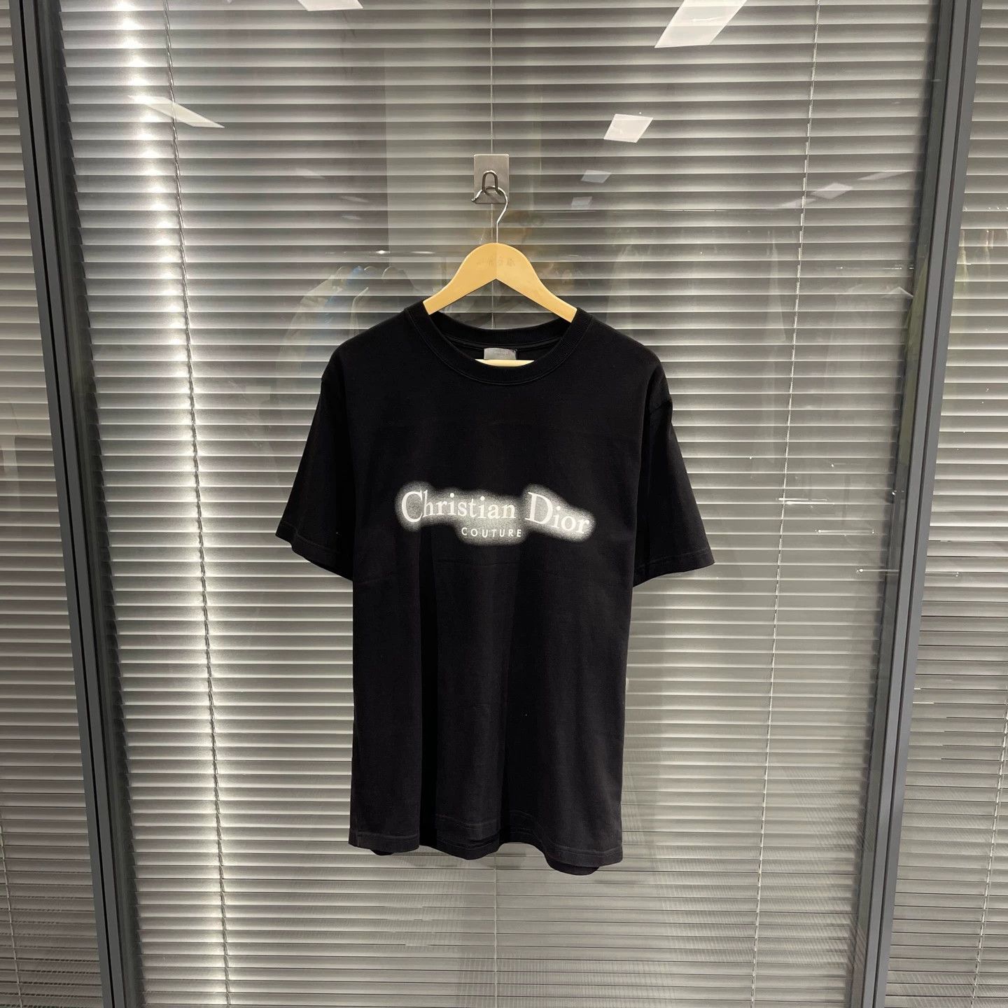 Dior Black Short-Sleeve Graphic Print T-Shirt Size US XL / EU 56 / 4 - 1 Thumbnail