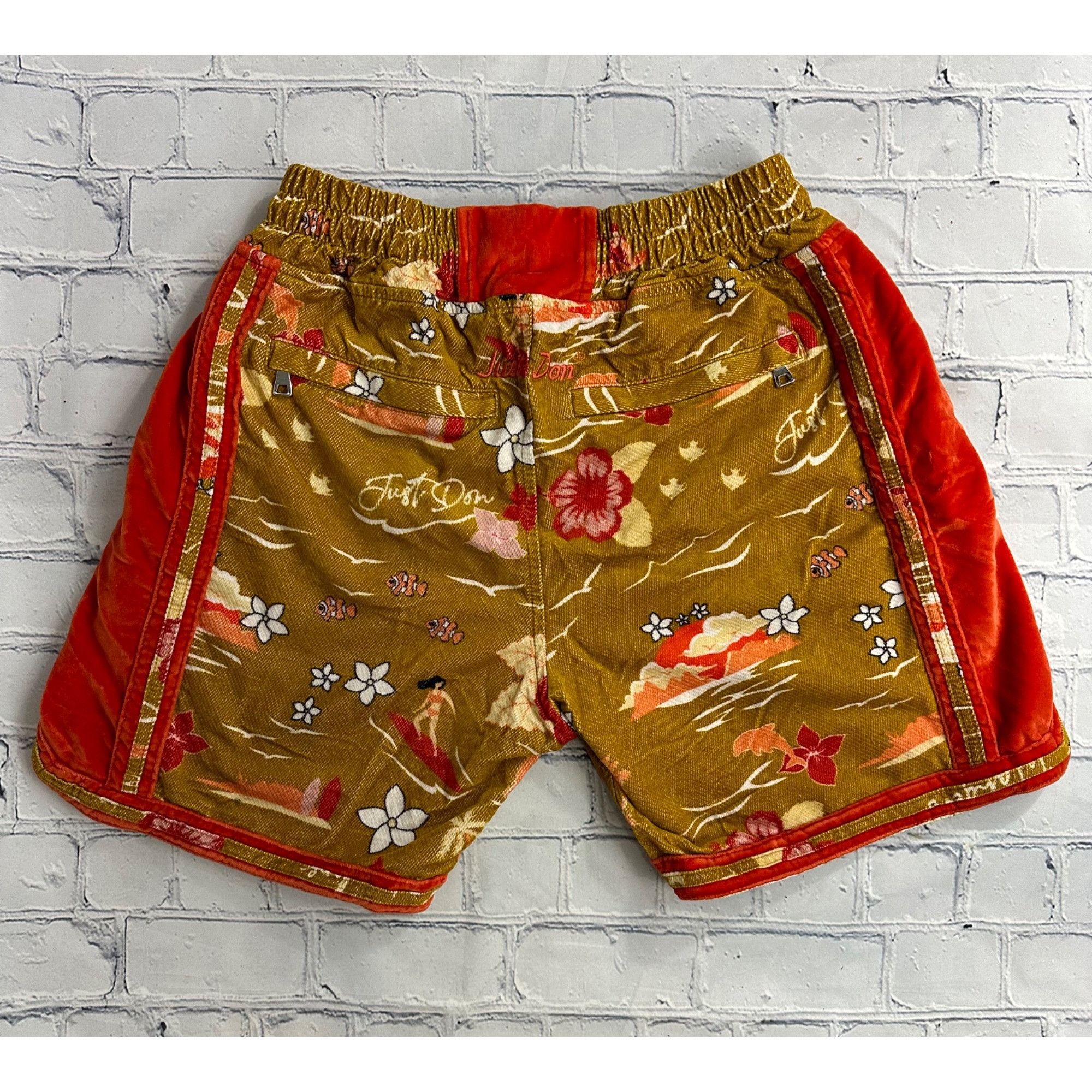 Just Don Just Don Hawaiian Graphic Print Shorts Size US 30 / EU 46 - 6 Thumbnail