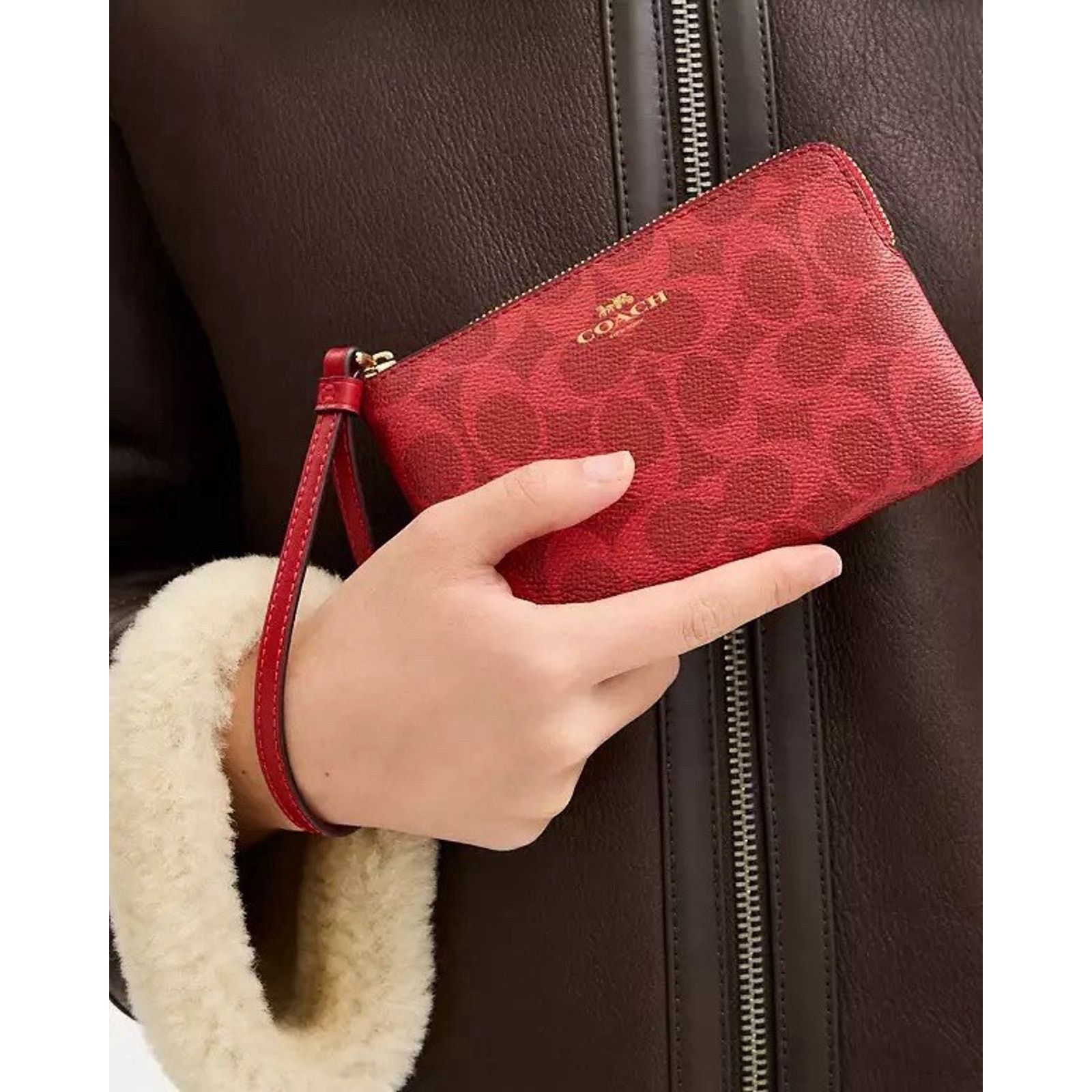 Coach NWT Coach CAQ75 Corner Zip Wristlet In Gold/Bold Red Size ONE SIZE - 6 Thumbnail