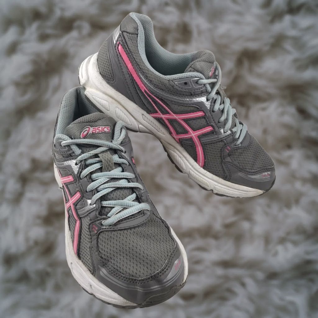 Asics VINTAGE ASICS Gel Conteno Womens Size 7 Gray Running Athletic Cross Training Shoes-556 Size US 7 / IT 37 - 1 Thumbnail