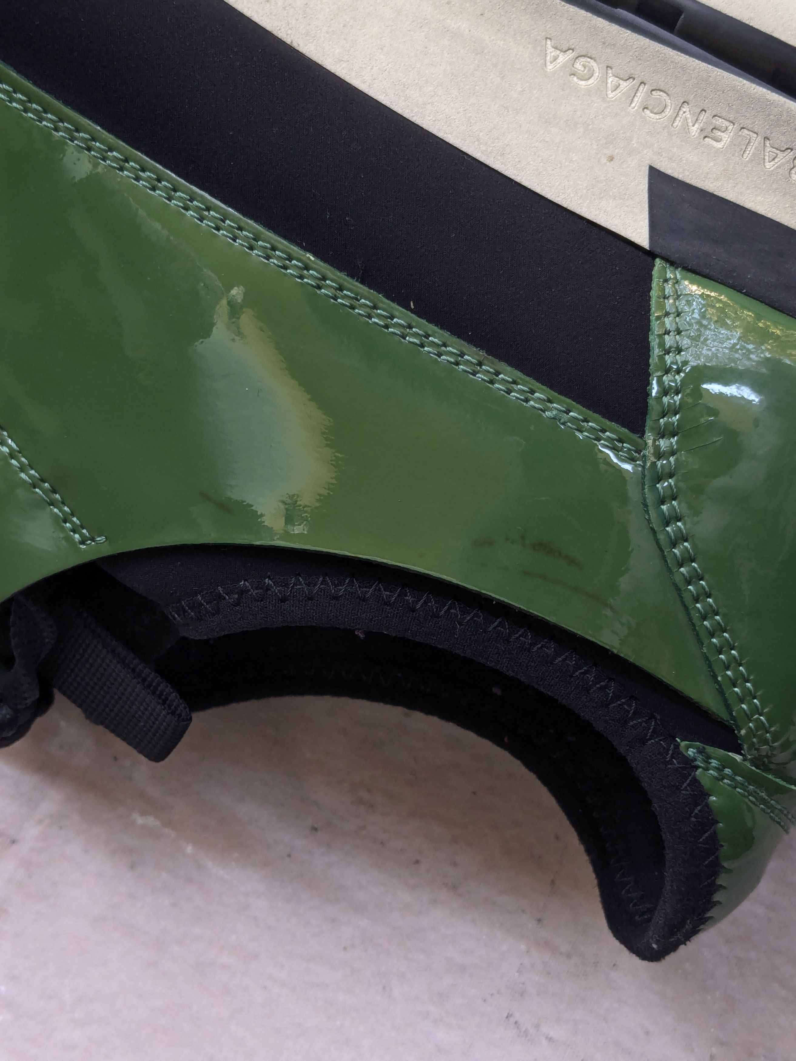 Balenciaga Balenciaga Race Runner Green Black 10 43 Leather Low Tops Size US 10 / EU 43 - 9 Thumbnail