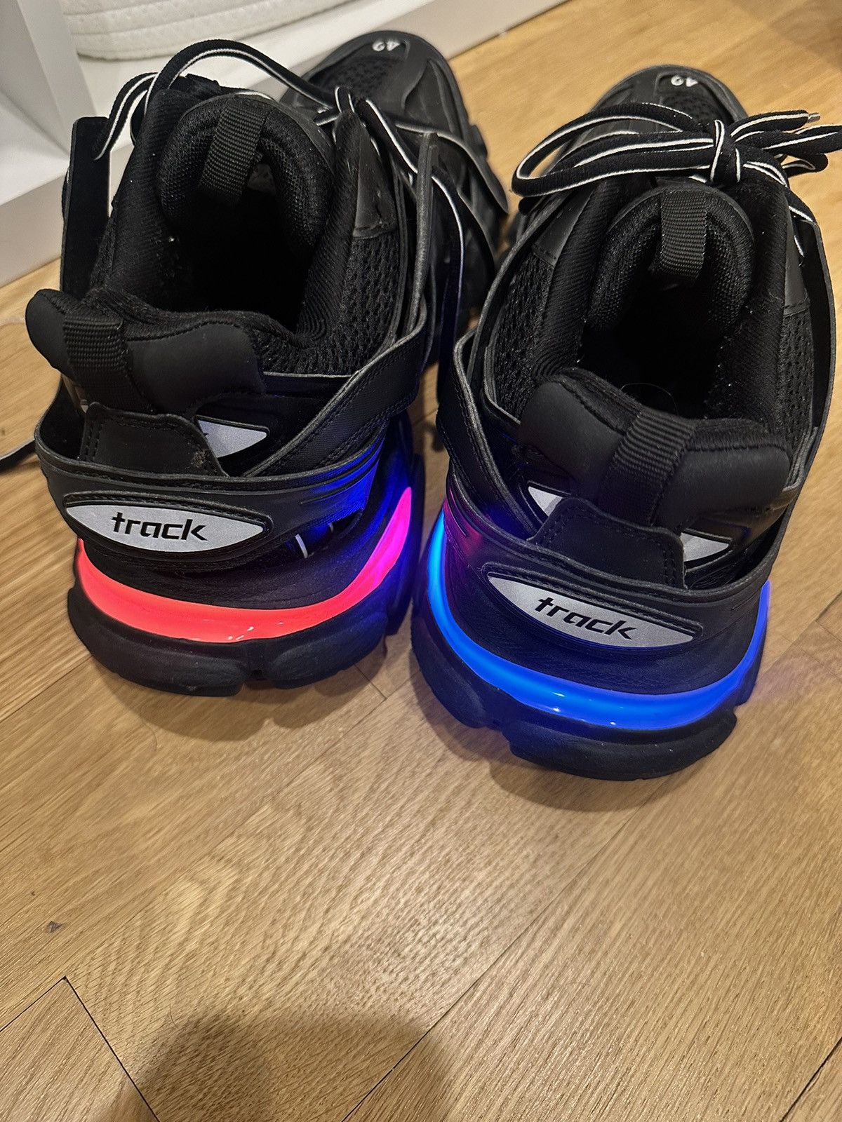 Balenciaga Balenciaga LED black track runners Size US 9 / EU 42 - 6 Thumbnail