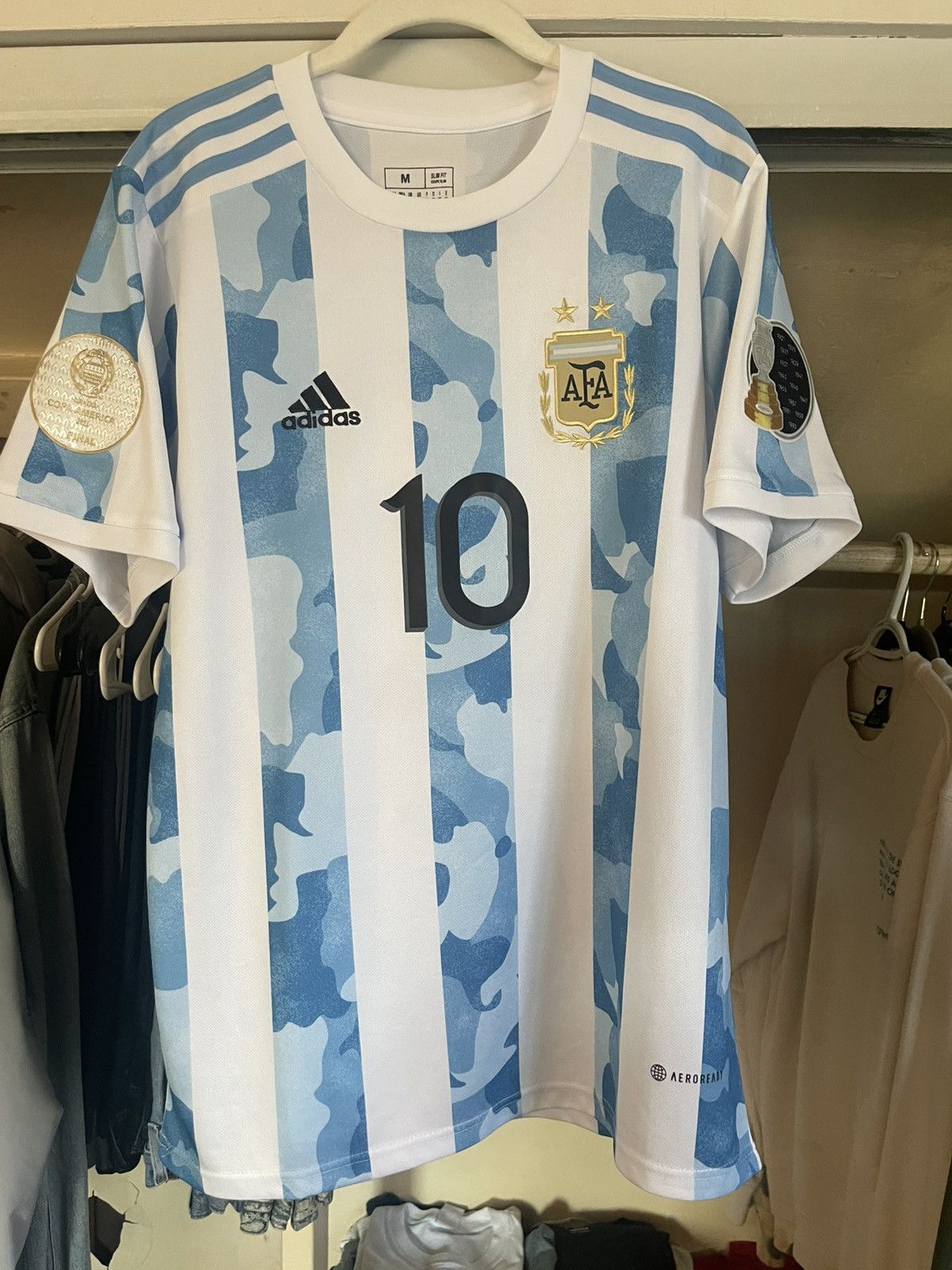 Adidas 2021 Argentina Messi jersey Size US M / EU 48-50 / 2 - 1 Thumbnail