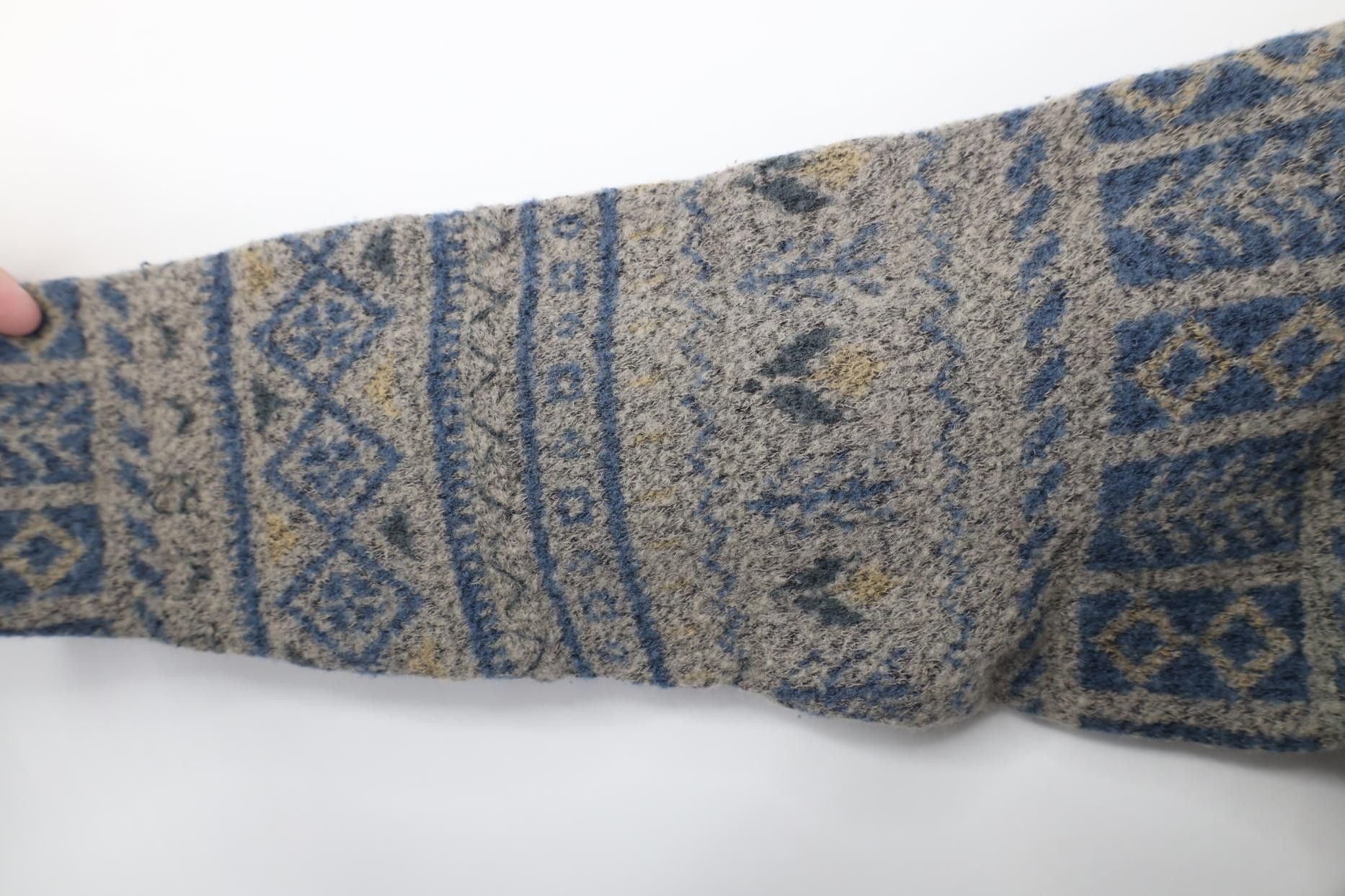 Express Vintage 90s Express Flower Fair Isle Knit V-Neck Sweater Size S / US 4 / IT 40 - 6 Thumbnail