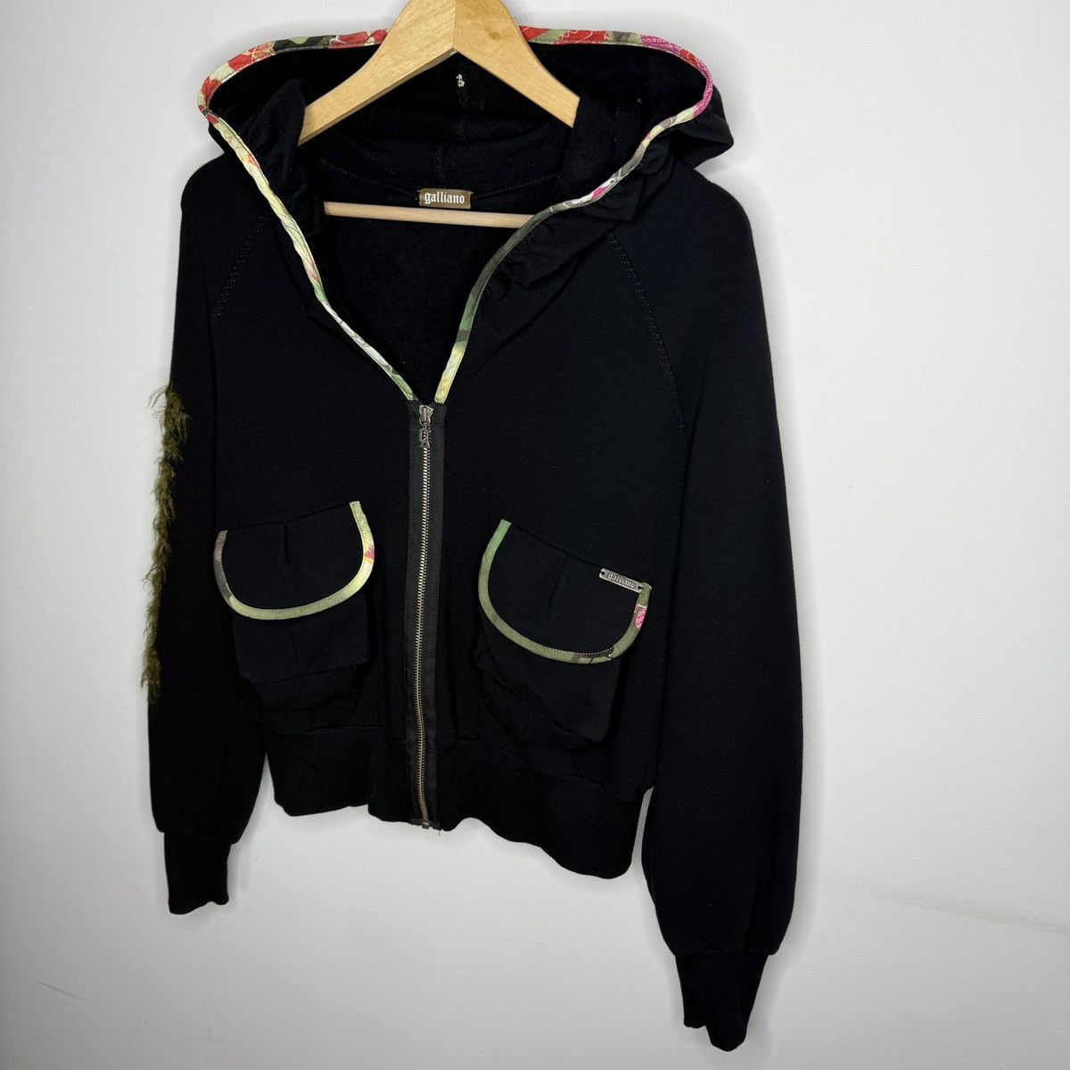 John Galliano John Galliano Hoodie Sweatshirt Boxy Y2K Fur Logo Retro Size M / US 6-8 / IT 42-44 - 2 Thumbnail