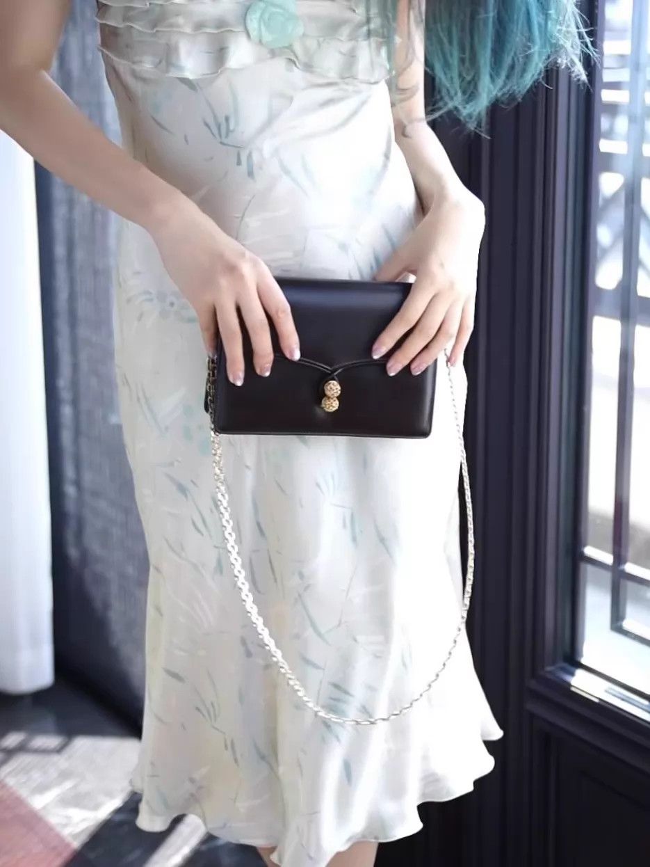 Gucci Gucci Vintage Hollow Gold Ball Chocolate Box Chain Bag Size ONE SIZE - 8 Thumbnail