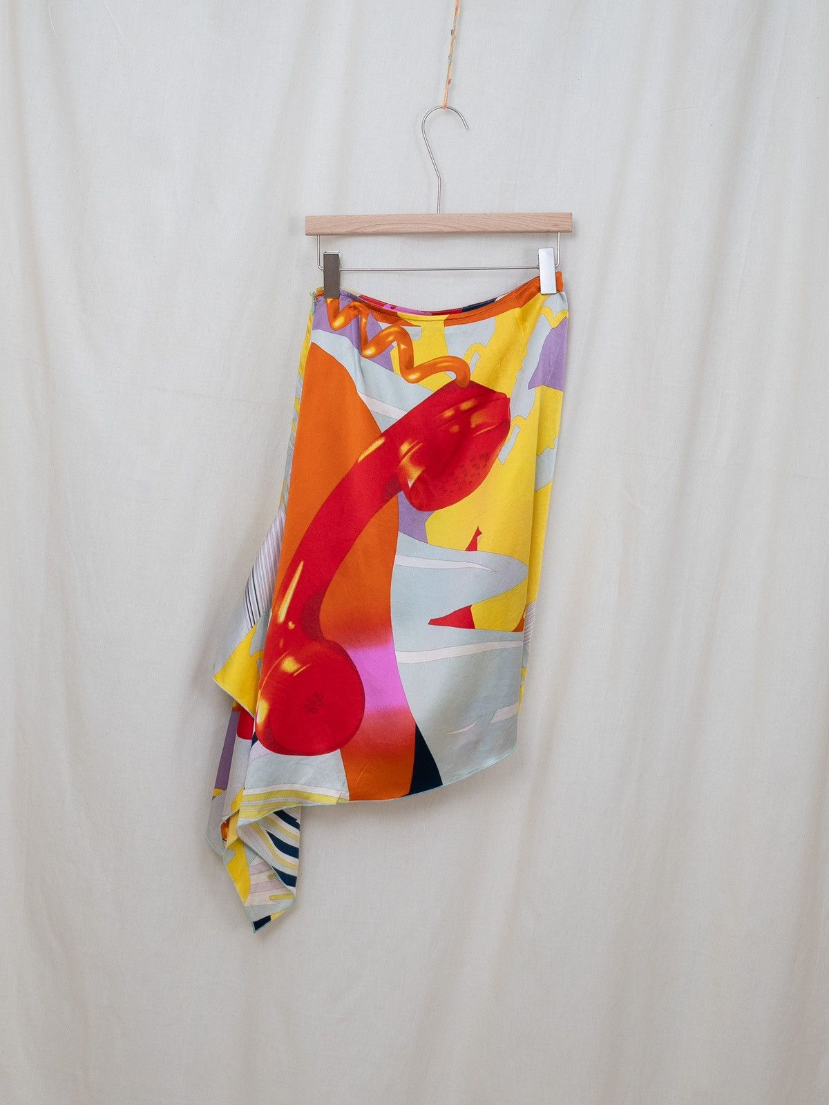 Christian Lacroix Christian Lacroix | Red landline phone Print Silk Skirt Size 27" / US 4 / IT 40 - 5 Thumbnail