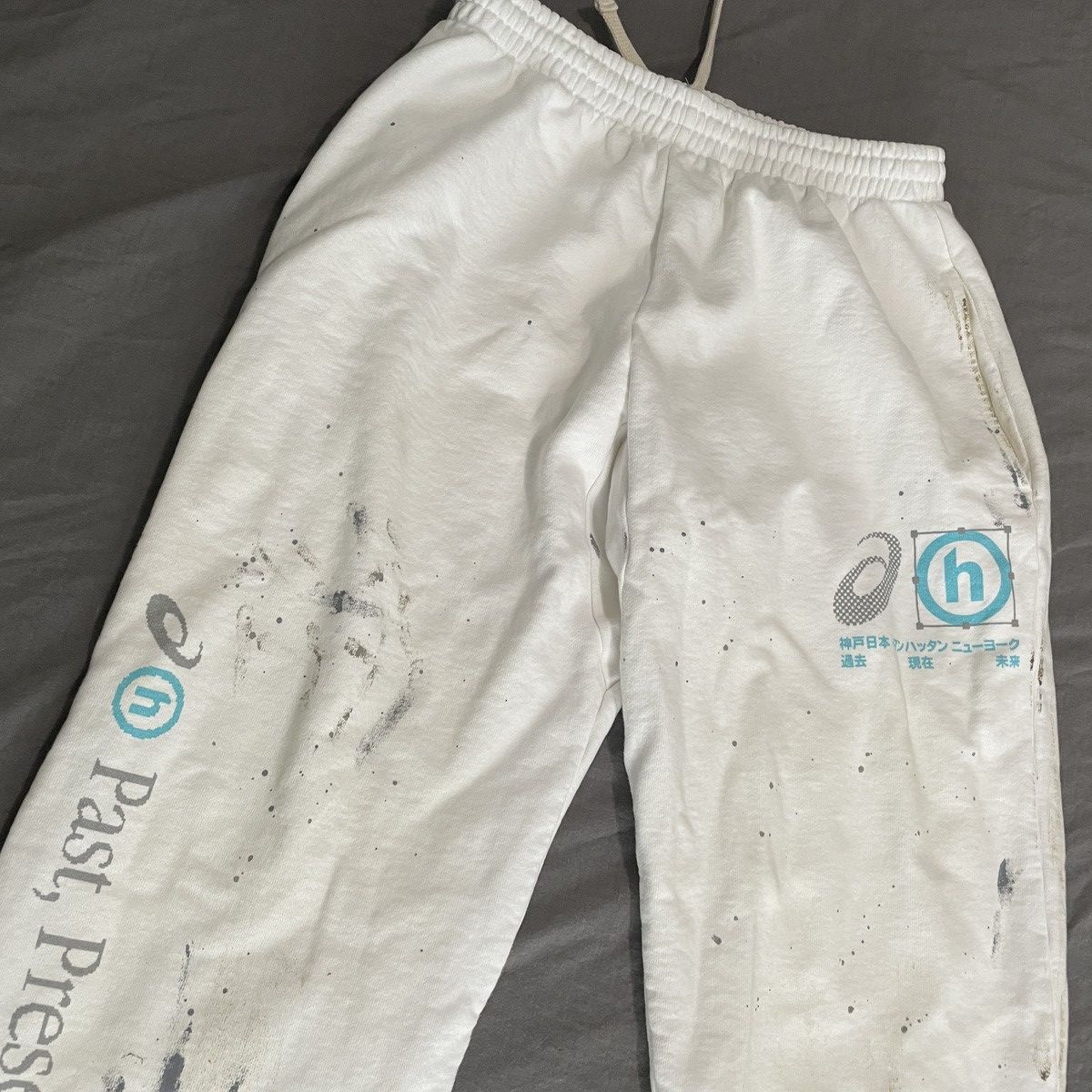 Asics × HIDDEN Hidden x ASICS NY Visual Dynamics Sweatpants White M Size US 32 / EU 48 - 4 Thumbnail
